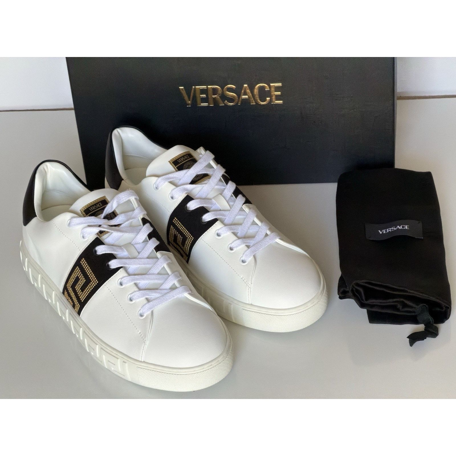 Versace Versace Greek key White/Black Leather Sneakers 13 US 1014460 Size US 13 / EU 46 - 14 Thumbnail