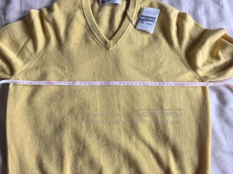 Brunello Cucinelli Brunello Cucinelli Men's V-Neck Cashmere Sweater. Size US M / EU 48-50 / 2 - 6 Thumbnail