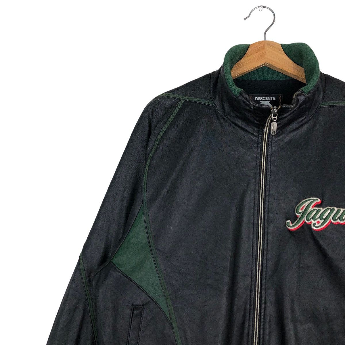 Japanese Brand Vintage Bomber Jacket Descente Big Logo Embroidered Jaguars Size US M / EU 48-50 / 2 - 7 Thumbnail