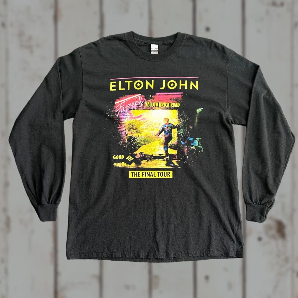 Vintage VINTAGE Elton John The Final Tour Shirt Concert Music Long Sleeve Crew Neck Black L Unisex Adults Size US L / EU 52-54 / 3 - 1 Thumbnail
