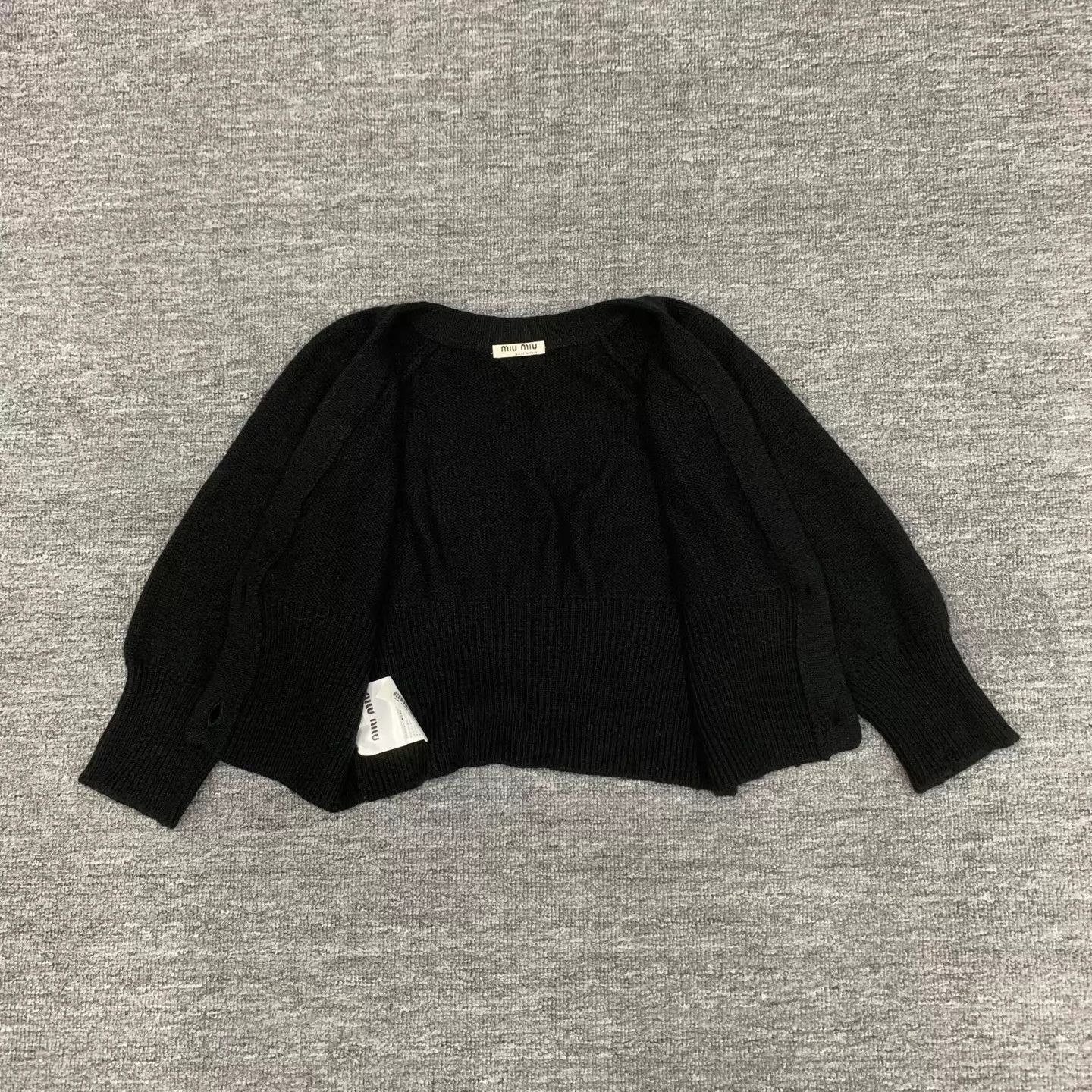 Miu Miu MIU MIU Women's Black Cashmere Short Sleeve Cardigan 40 Size S / US 4 / IT 40 - 6 Thumbnail