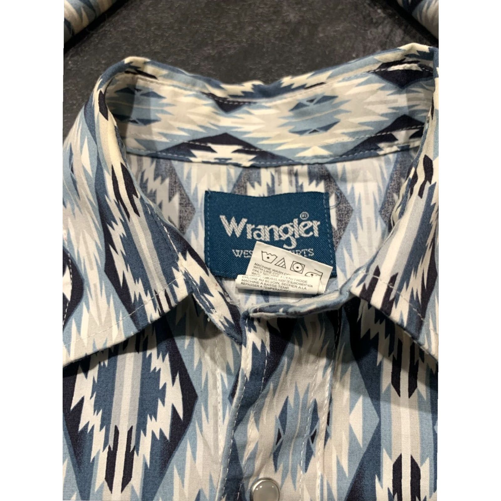 Wrangler VINTAGE Wrangler Brushpopper Long Sleeve Button-Up Shirt Blue White Medium Mens Size US M / EU 48-50 / 2 - 4 Thumbnail