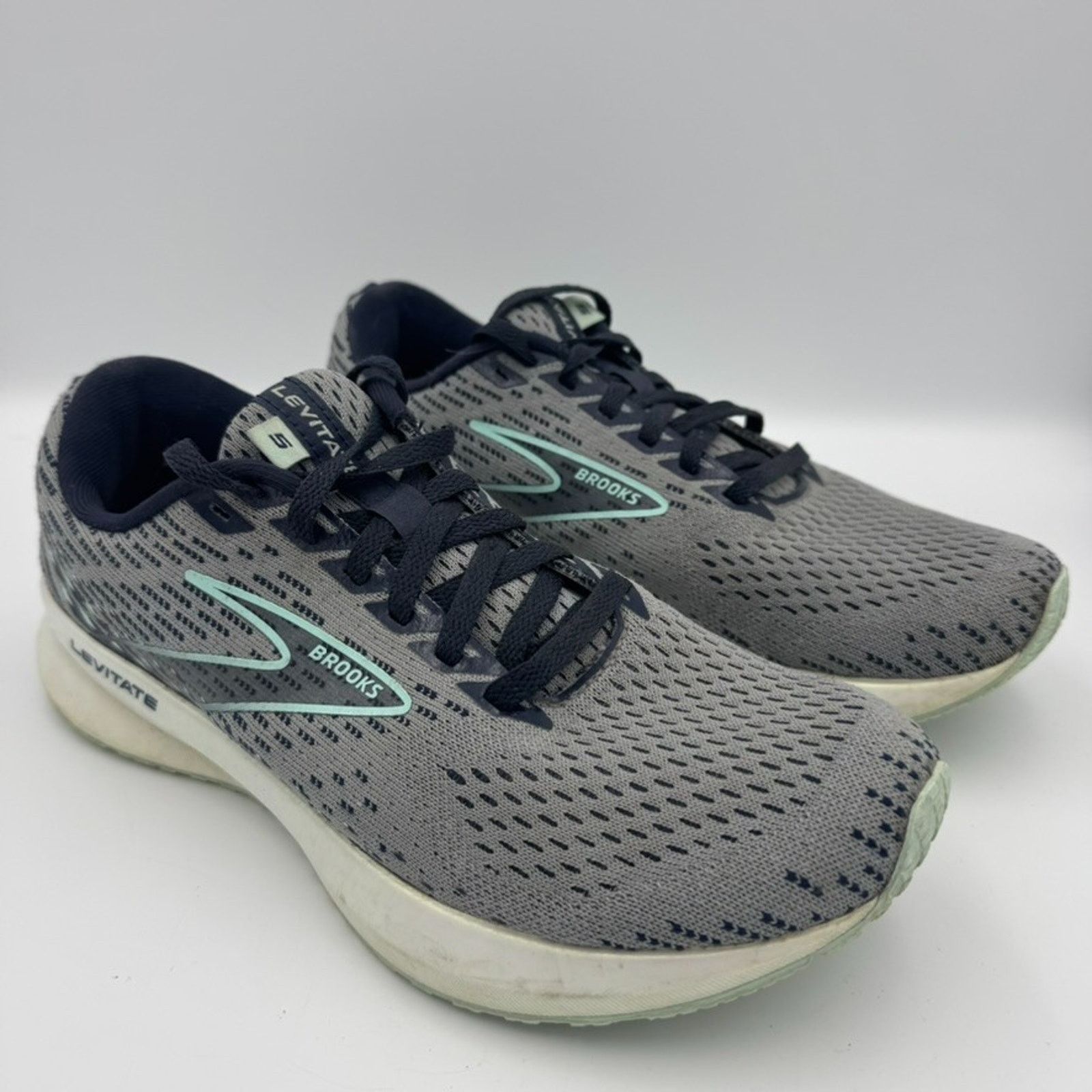 Brooks Brooks Levitate 5 Womens 7.5 Shoes Running Walking Sneaker Size US 7.5 / IT 37.5 - 1 Thumbnail