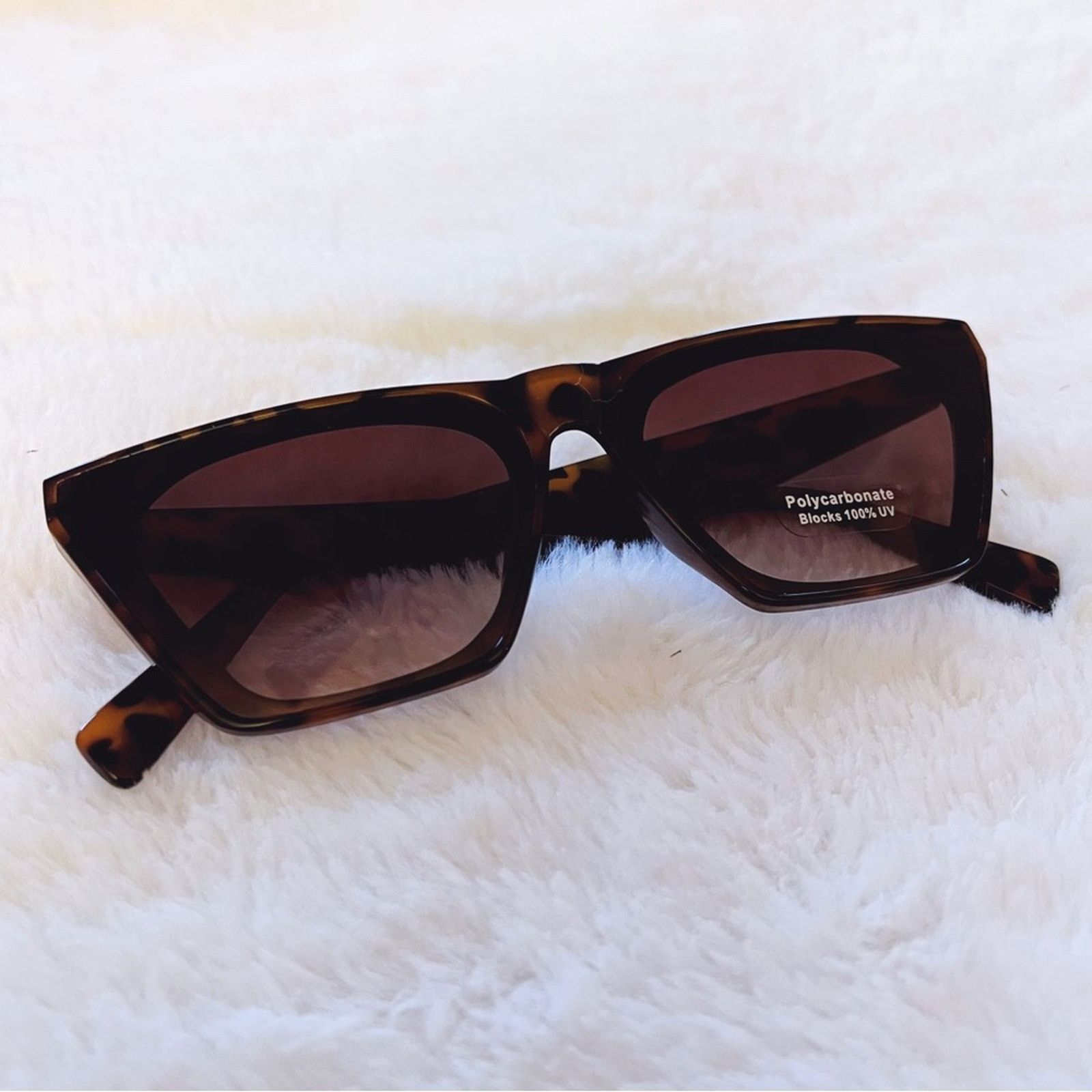 Other Lucy Tortoise Brown Sleek Square Frame Sunglasses Size ONE SIZE - 3 Thumbnail