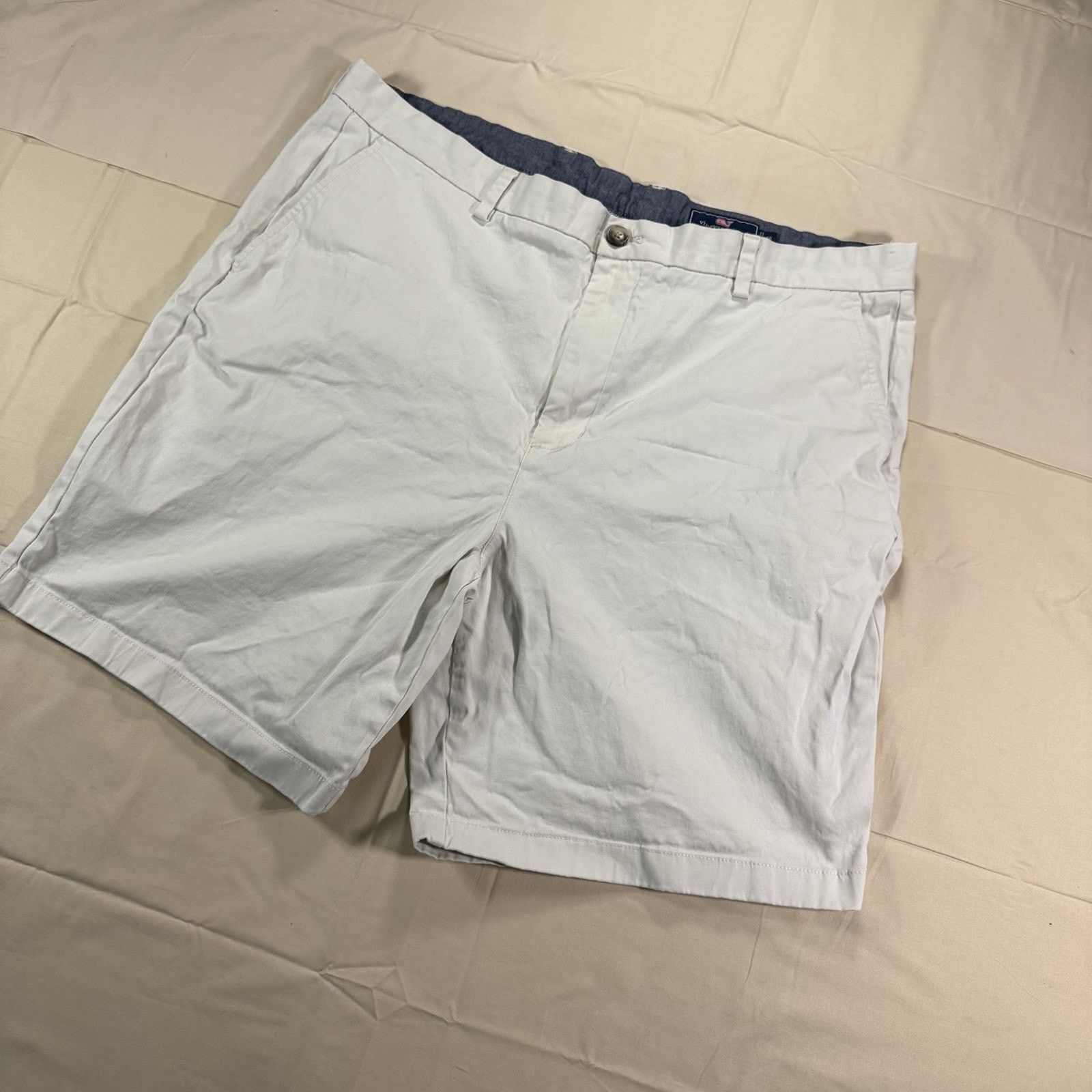 Vineyard Vines Vineyard Vines Club Mens Shorts 40 Gray Flat Front Preppy Size US 40 / EU 56 - 1 Thumbnail