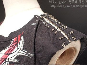 Balmain Balmain SS11 safety pin tank top bu Christophe Decarnin Size S / US 4 / IT 40 - 13 Thumbnail