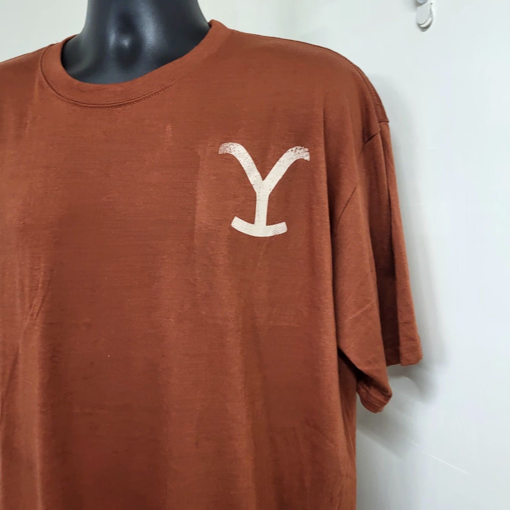 Vintage NWT Yellowstone Unisex T-Shirt Crew Neck Men's 2XLarge Rip Wheeler Montana Rust Orange Graphic Print Size US XXL / EU 58 / 5 - 6 Thumbnail