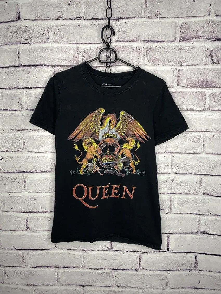 Band Tees MENS Queen freddie mercury vintage design tee Size US S / EU 44-46 / 1 - 1 Thumbnail