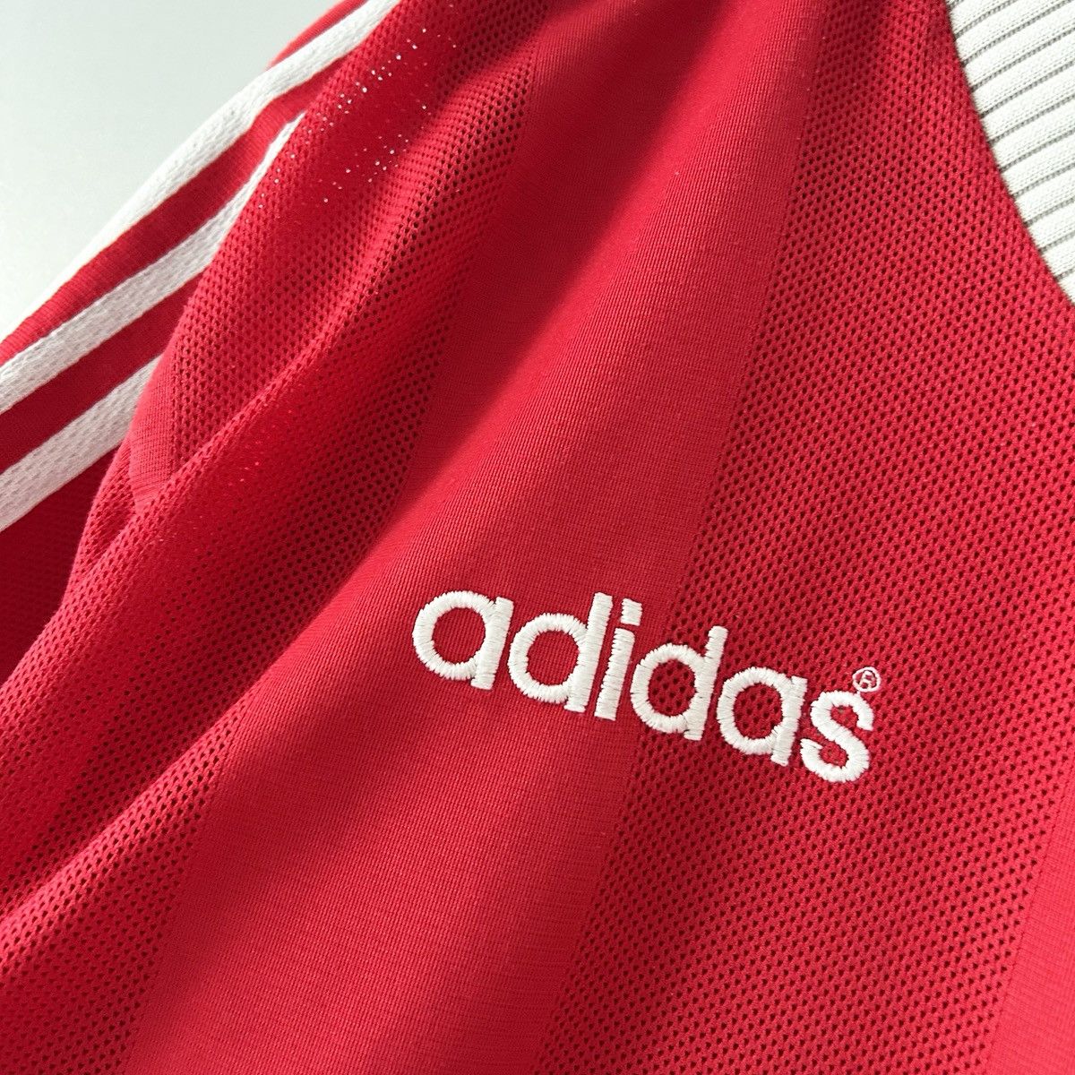 Adidas Liverpool 1995 1996 home rare vintage Size US XL / EU 56 / 4 - 6 Thumbnail
