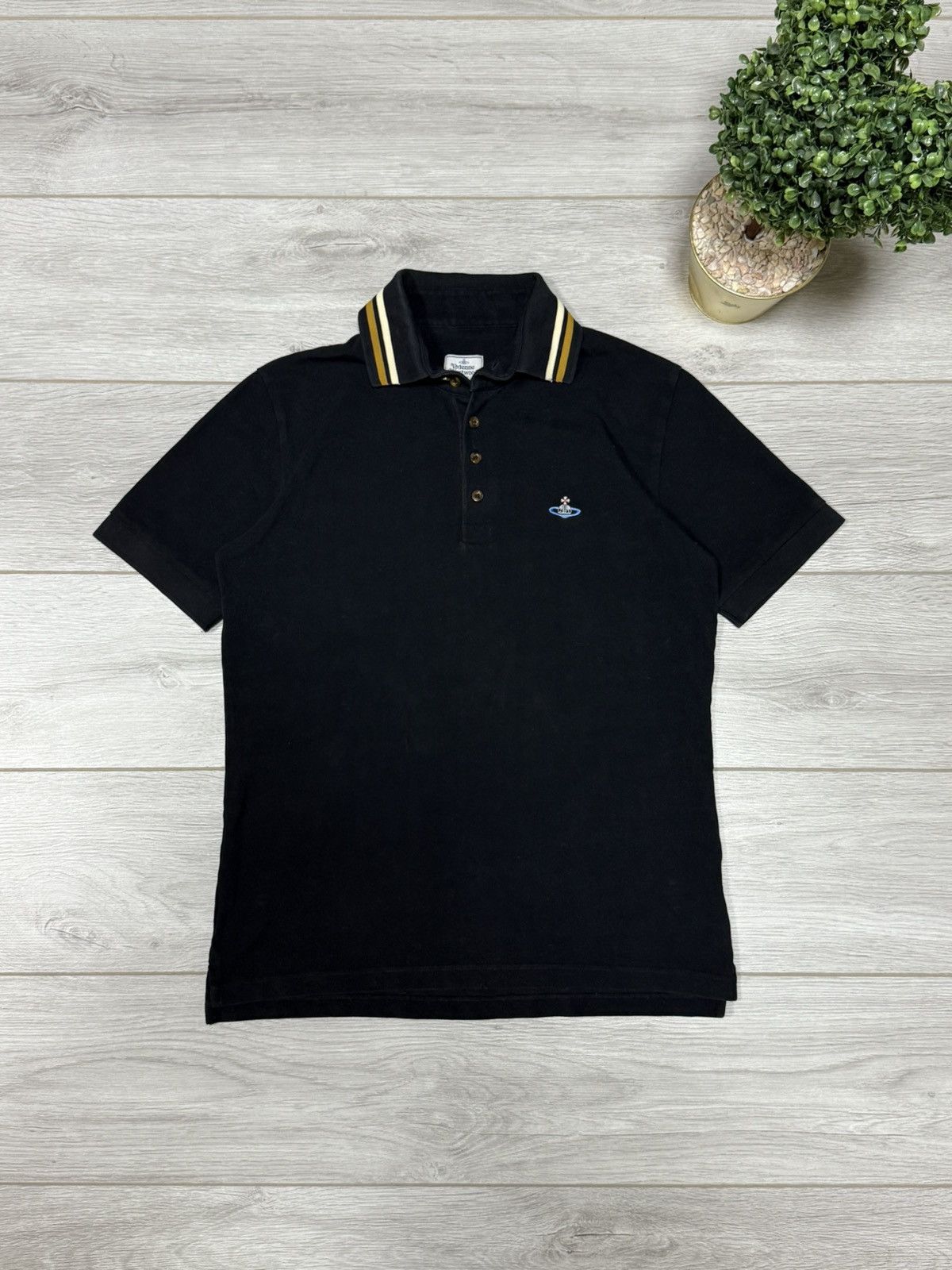 Vivienne Westwood Vivienne Westwood vintage small orb polo shirt Size US L / EU 52-54 / 3 - 1 Thumbnail