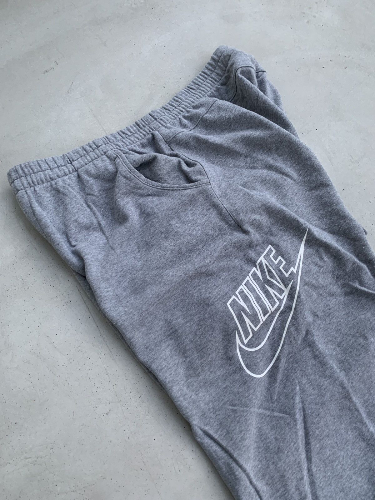 Nike Nike Sweatpants Vintage Baggy Fit Sk8 Style Streetwear Size US 34 / EU 50 - 5 Thumbnail