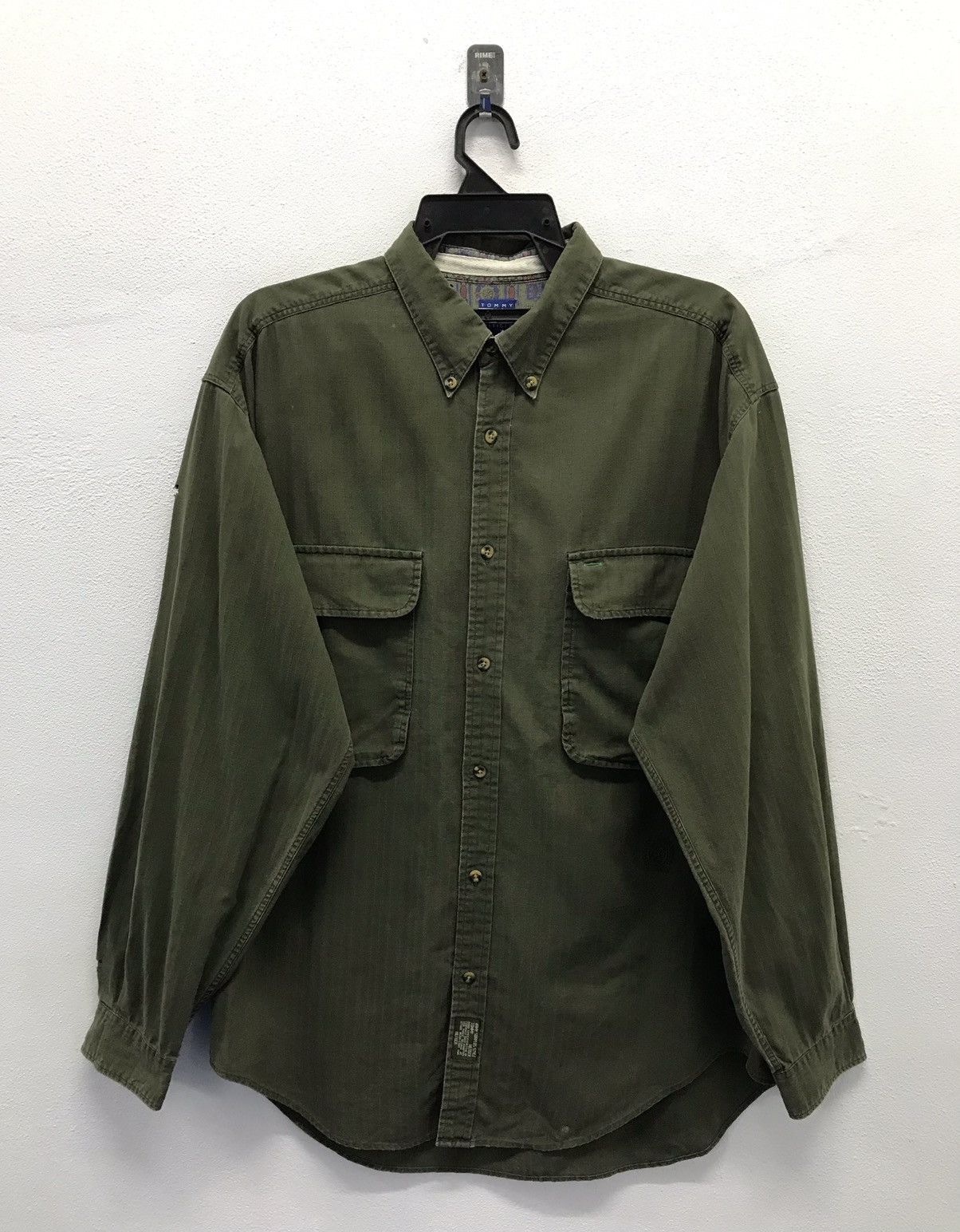 Tommy Hilfiger × Vintage Vintage Army Surplus Style Tommy Hilfiger Shirt Button Ups Size US L / EU 52-54 / 3 - 1 Thumbnail