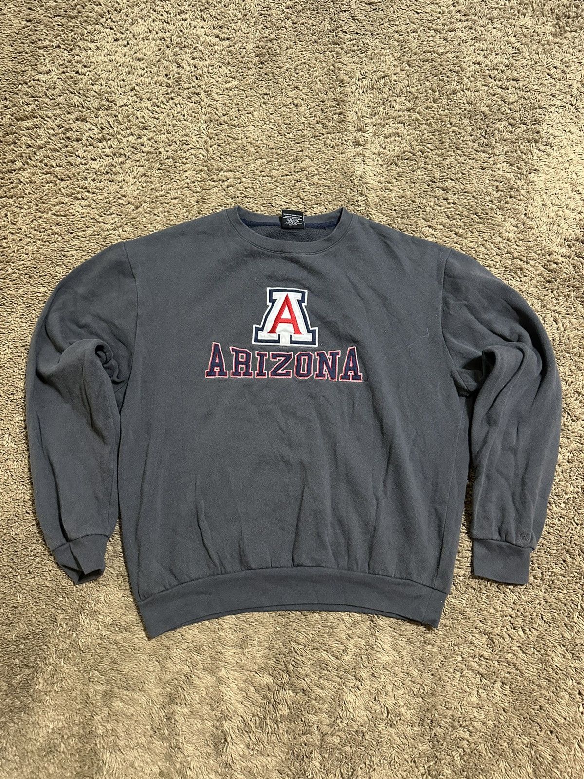 NCAA Vintage NCAA Arizona Wildcats sweater 90s size large Size US L / EU 52-54 / 3 - 1 Thumbnail