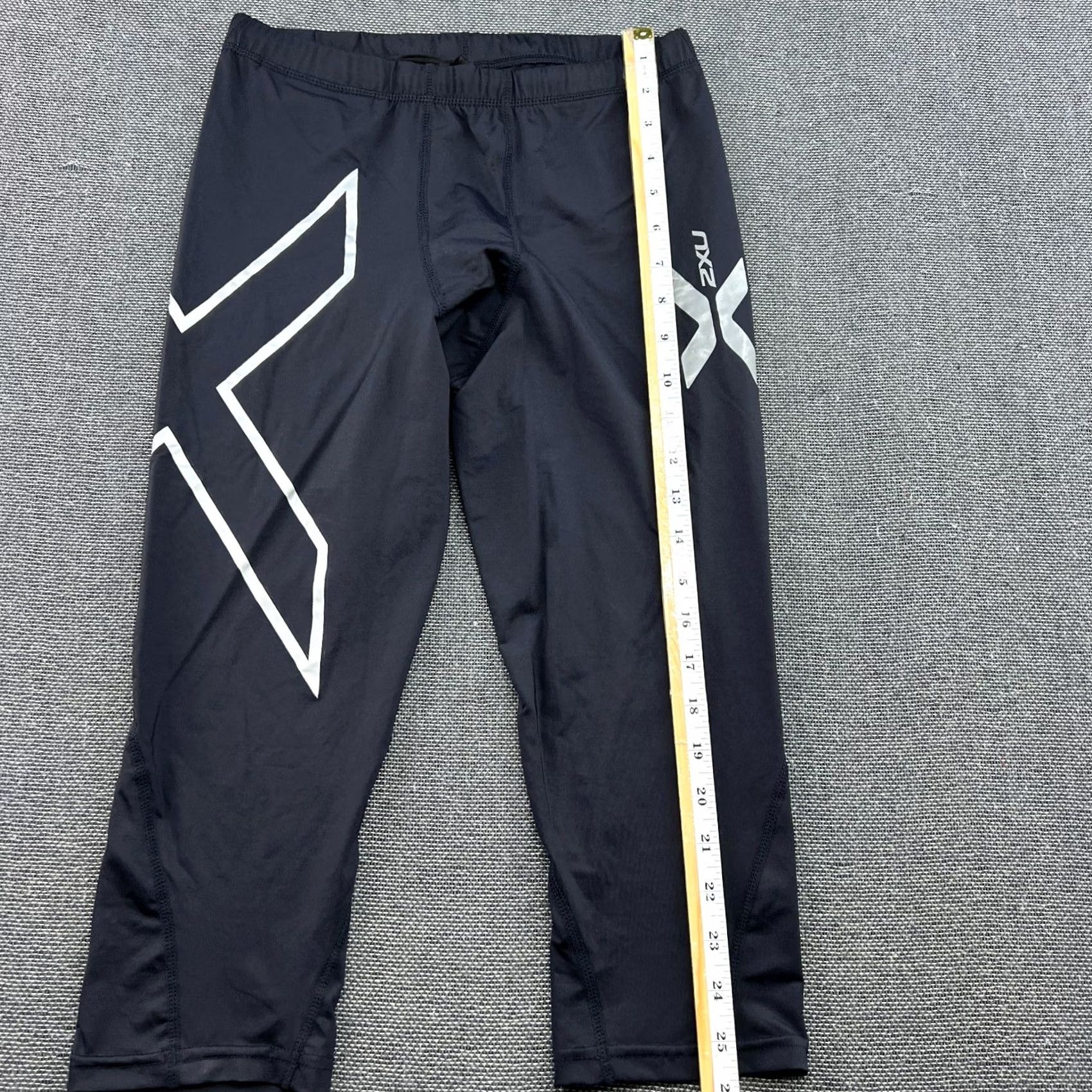 2XU 2XU Mens 7/8 Compression Pants M Medium Black Tights Capri Spandex Elite Performance Athletic Pants Mens Track Style Sports Activewear Clothing Size US 31 - 4 Thumbnail