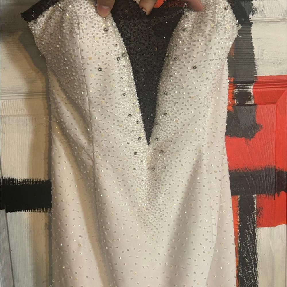 Designer Riva designs size 12 black and white sequin ball gown Size XL / US 12-14 / IT 48-50 - 3 Thumbnail