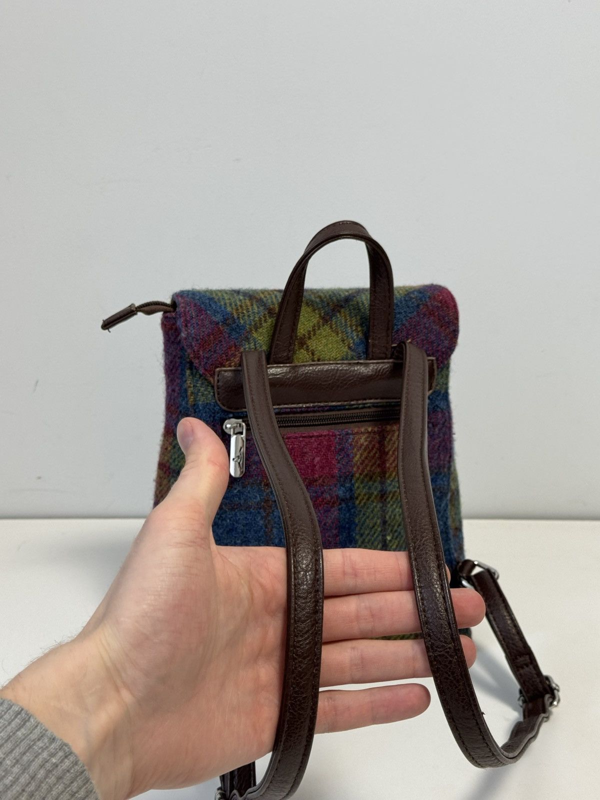 Harris Tweed AUTHENTIC HARRIS TWEED MINI BACKPACK TUMMEL GLEN APPIN Col Size ONE SIZE - 17 Thumbnail