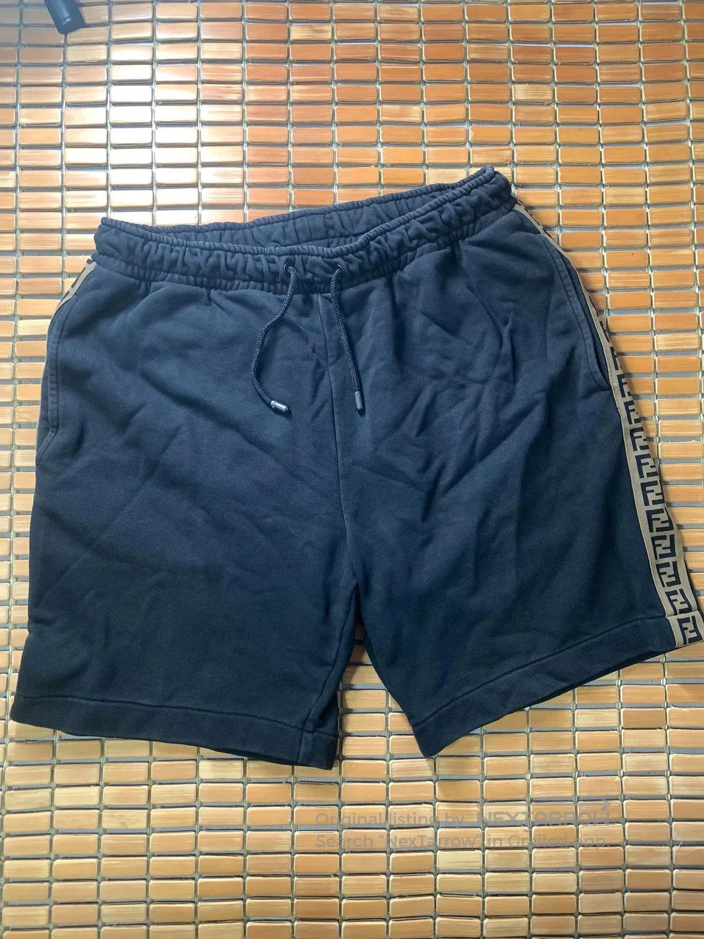 Fendi Fendi Side Logo Striped Shorts. Size US 34 / EU 50 - 1 Thumbnail