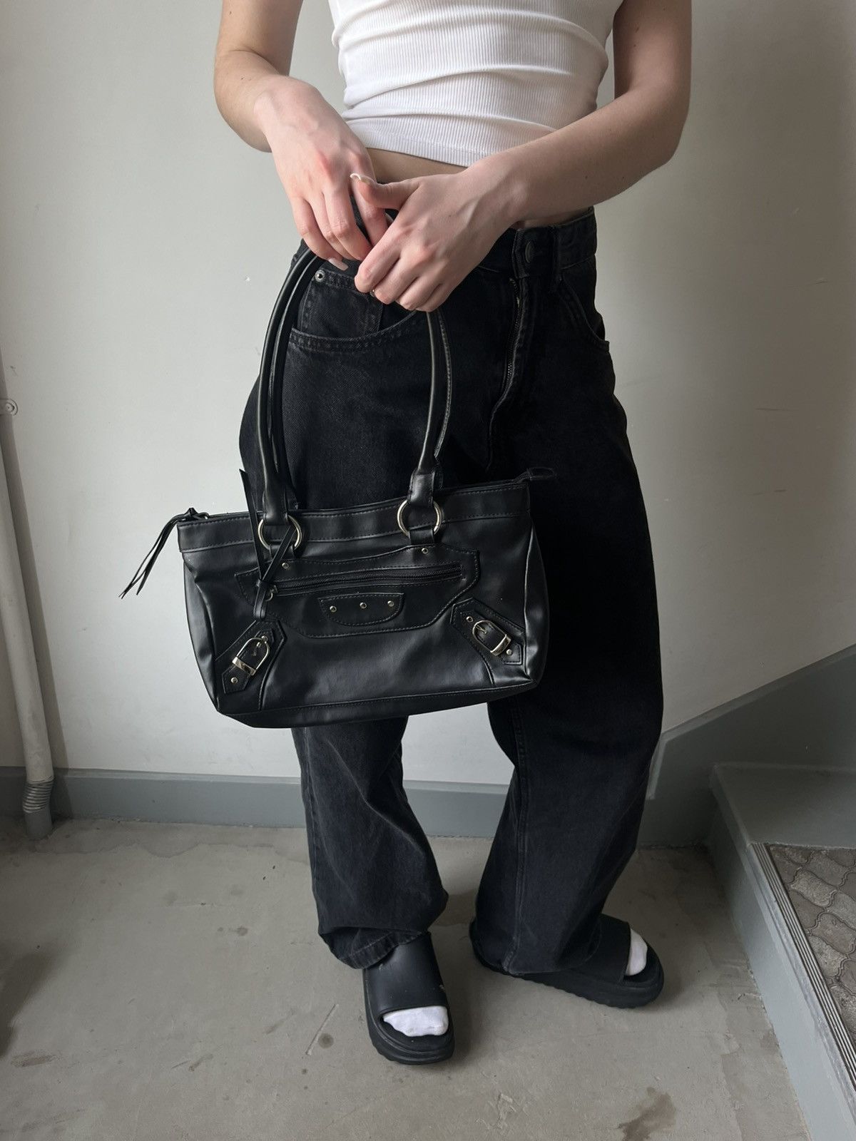 Japanese Brand × Vintage Vintage leather bag y2k handle bag opium swag Size ONE SIZE - 6 Thumbnail
