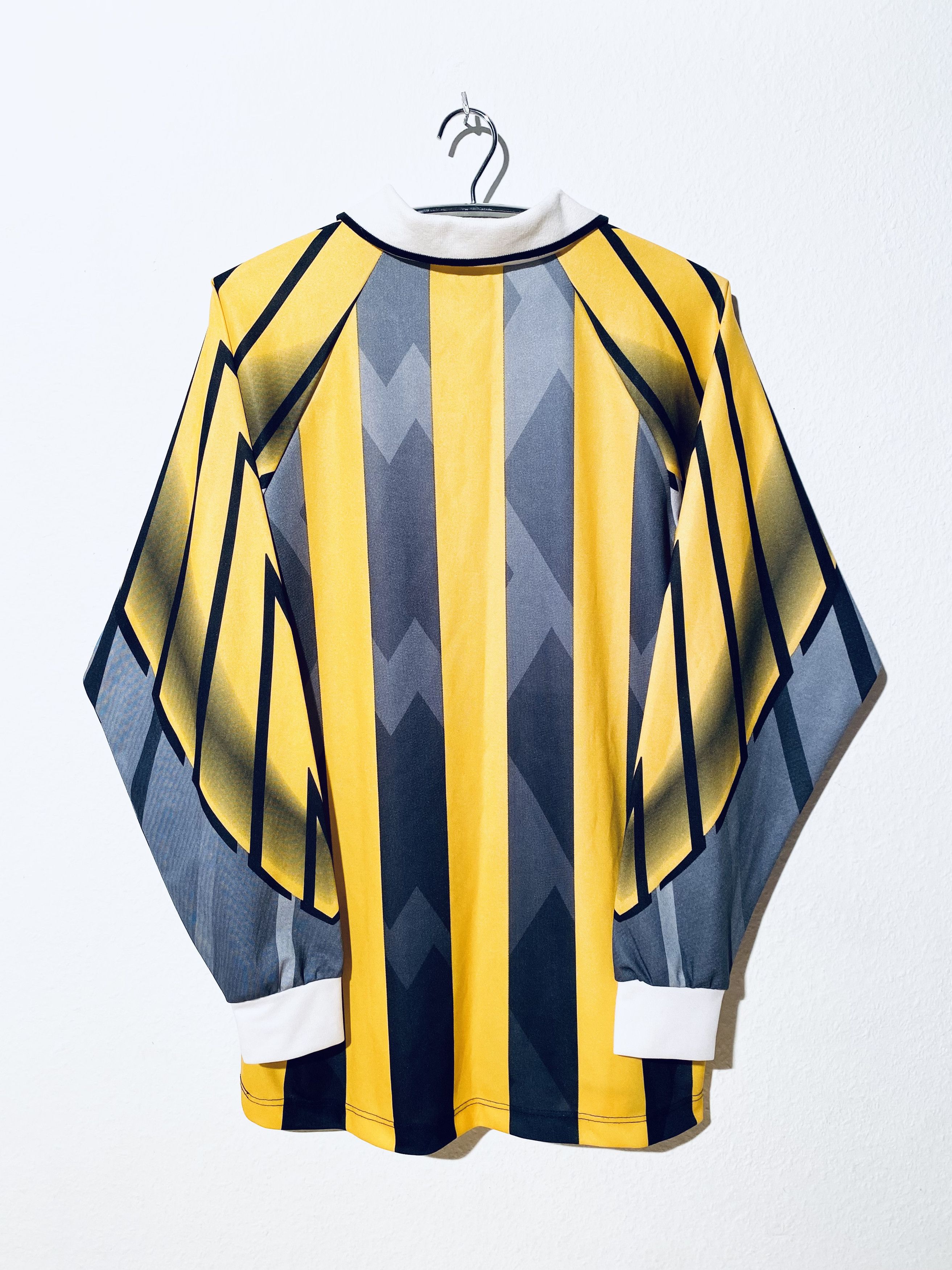 Lotto Sport Lotto Vintage 90s Template Football Shirt 1990 LS Size US L / EU 52-54 / 3 - 2 Thumbnail