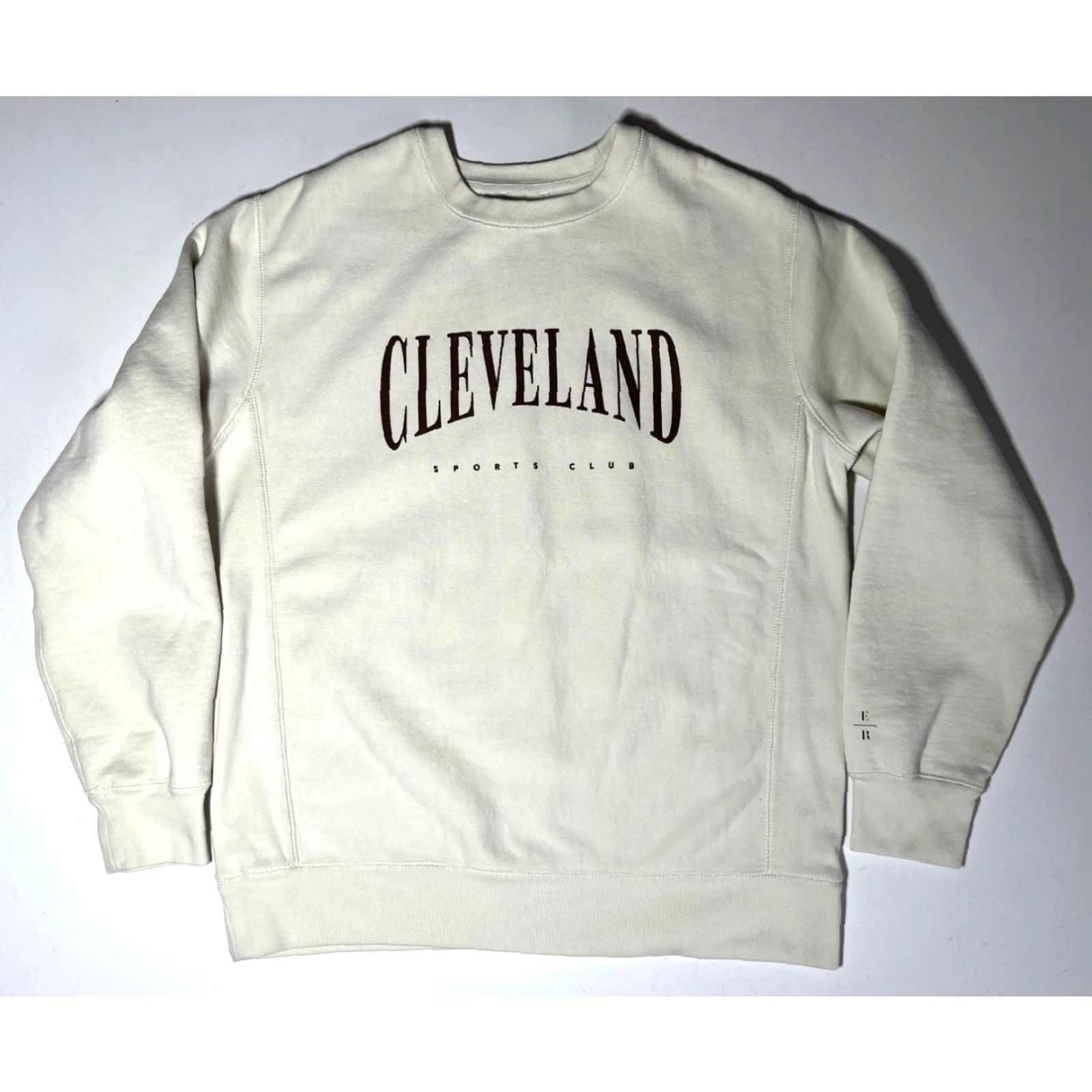 Vintage Emily Roggenburk Women's Sweatshirt Crew Neck Pullover City "Cleveland Sports Club" Sz M Off-White Size M / US 6-8 / IT 42-44 - 4 Thumbnail