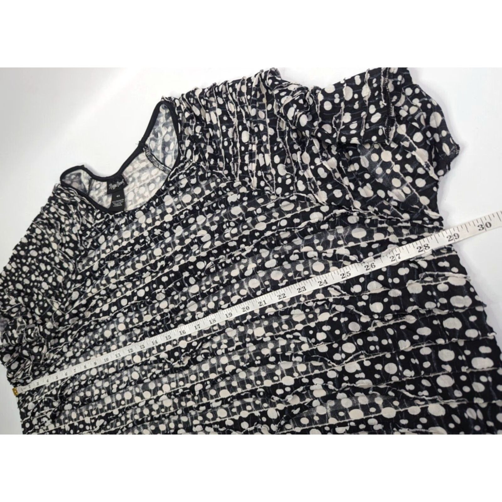 Vintage Maggie Barnes Blouse Shirt 4X Women Black White Ruffle Layers Dot Print Button Short Sleeve Round Neck Casual/Career 4X Womens Blouse Size XXL / US 16-18 / IT 52-54 - 5 Thumbnail