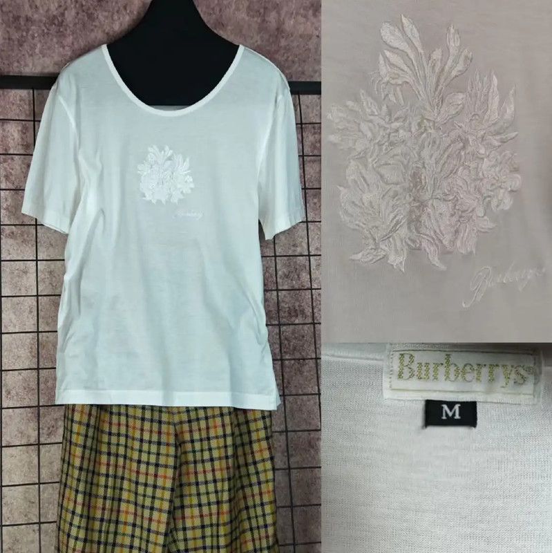 Burberry Burberry Embroidered Logo White Short Sleeve Tee Size M / US 6-8 / IT 42-44 - 1 Thumbnail