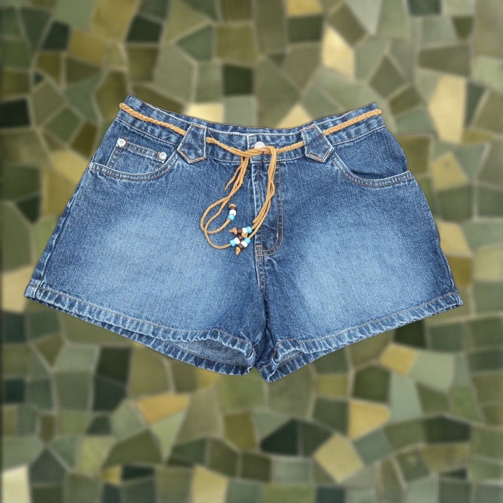 Vintage VINTAGE Canyon River Blues Mid Rise Denim Jean Shorts 7 Womens Bohemian Hippie Western Southwestern Tie Belt Beads 100% Cotton Muslin? Size 28" / US 6 / IT 42 - 1 Thumbnail