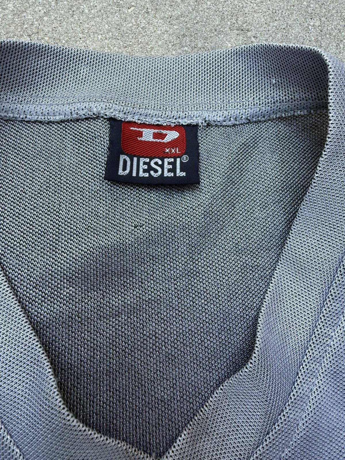 Diesel Vintage 90s-Y2K Diesel silver and black jersey T shirt Size US XL / EU 56 / 4 - 3 Thumbnail
