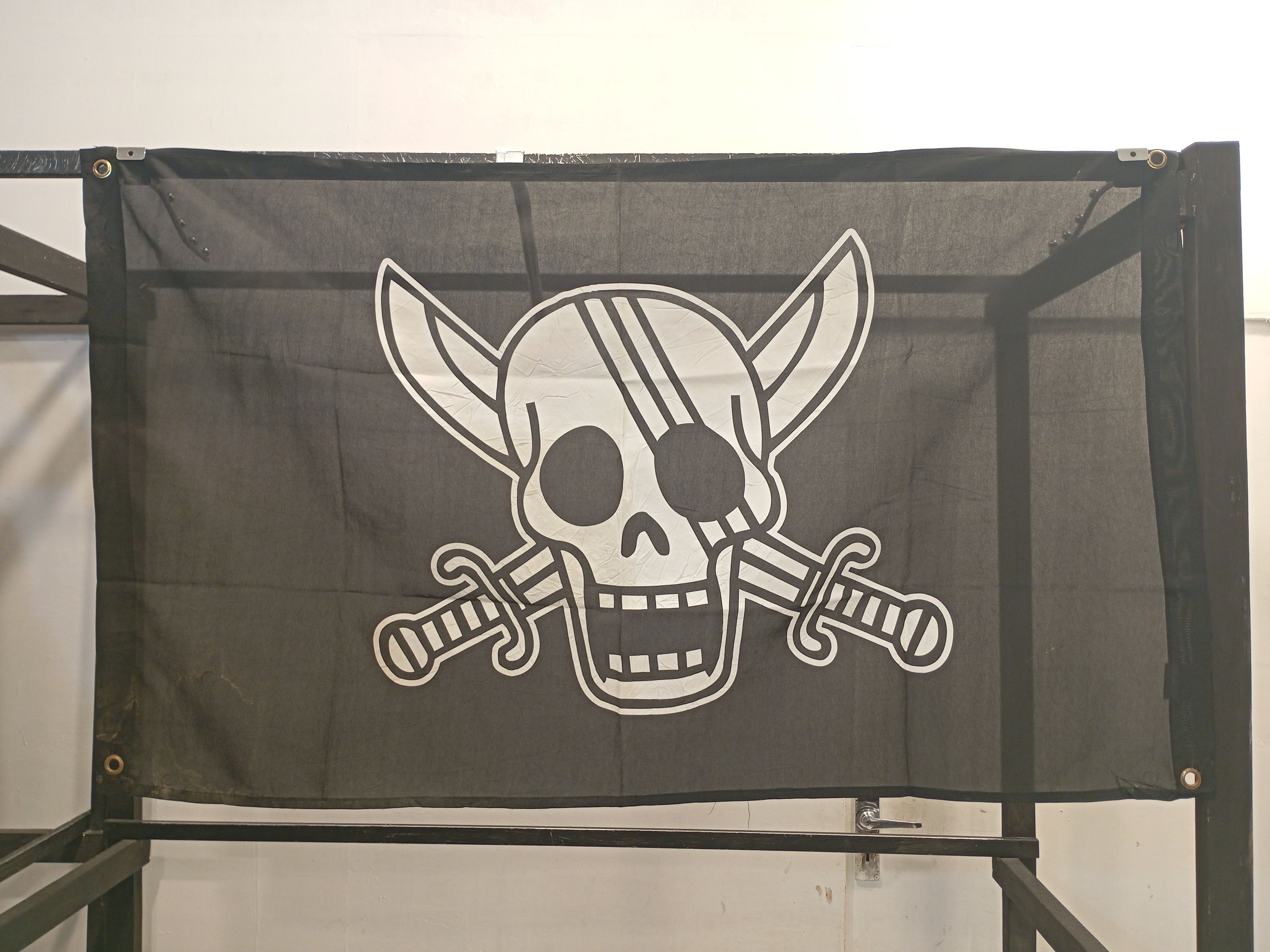 One Piece One piece Skull Flag pirate flag one piece Wall deco Size ONE SIZE - 1 Thumbnail
