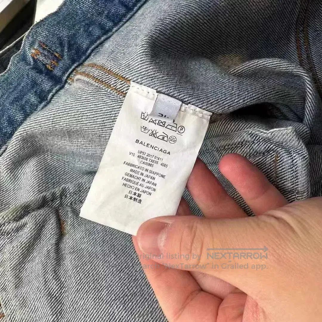 Balenciaga Balenciaga Logo Distressed Hem Denim Jacket. Size XXS / US 00 / IT 34 - 4 Thumbnail
