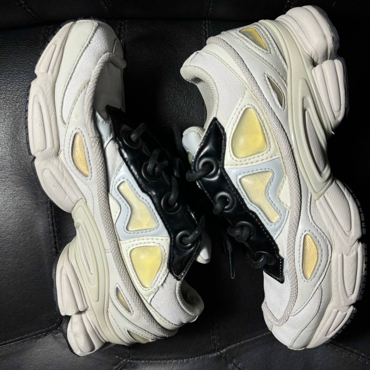 Adidas × Raf Simons Adidas Raf Simons Ozweego cream white Size US 6 / IT 36 - 5 Thumbnail