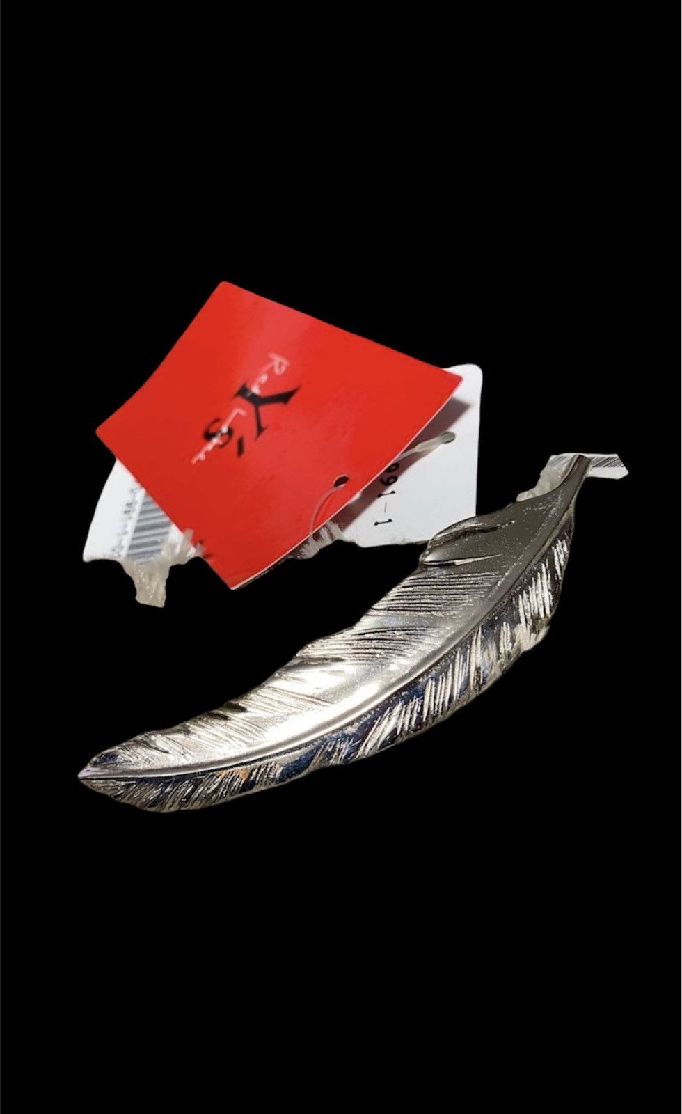 『Ground Y × CHAINSAW MAN PIN』 New CHAINSAW MAN x Ground Y Pin Yohji Yamamoto Collaboration