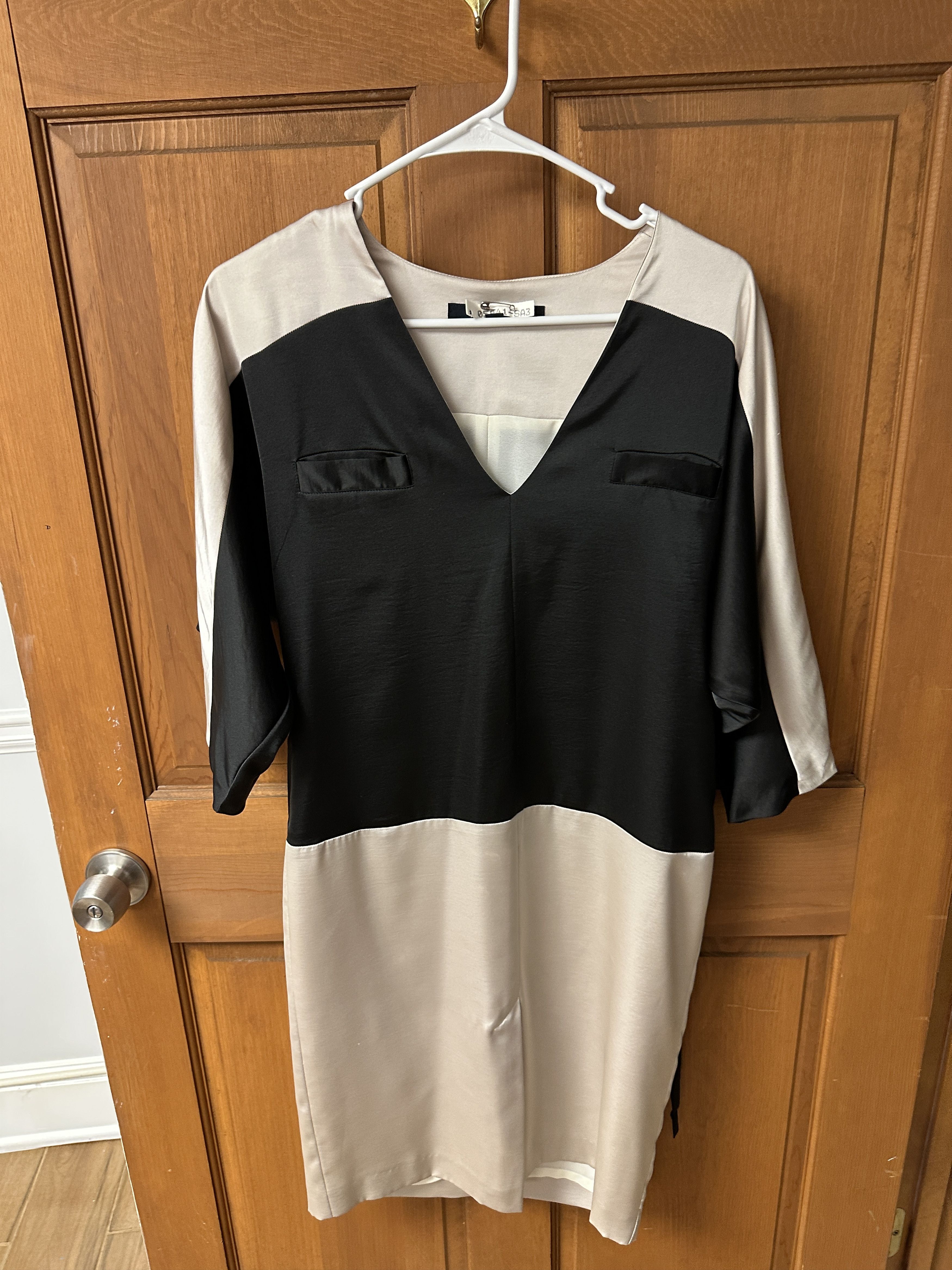 French Connection French Connection Women's Beautiful Tan/Black Dress Size 6 Size M / US 6-8 / IT 42-44 - 1 Thumbnail