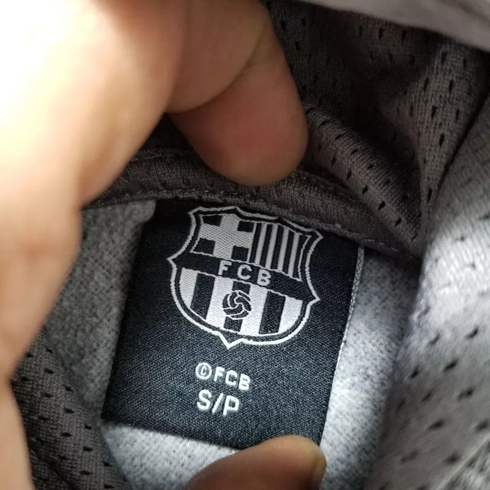 Other FCB Barcelona Soccer Hoodie Mens Small Pockets Pullover Logo Size US S / EU 44-46 / 1 - 5 Thumbnail