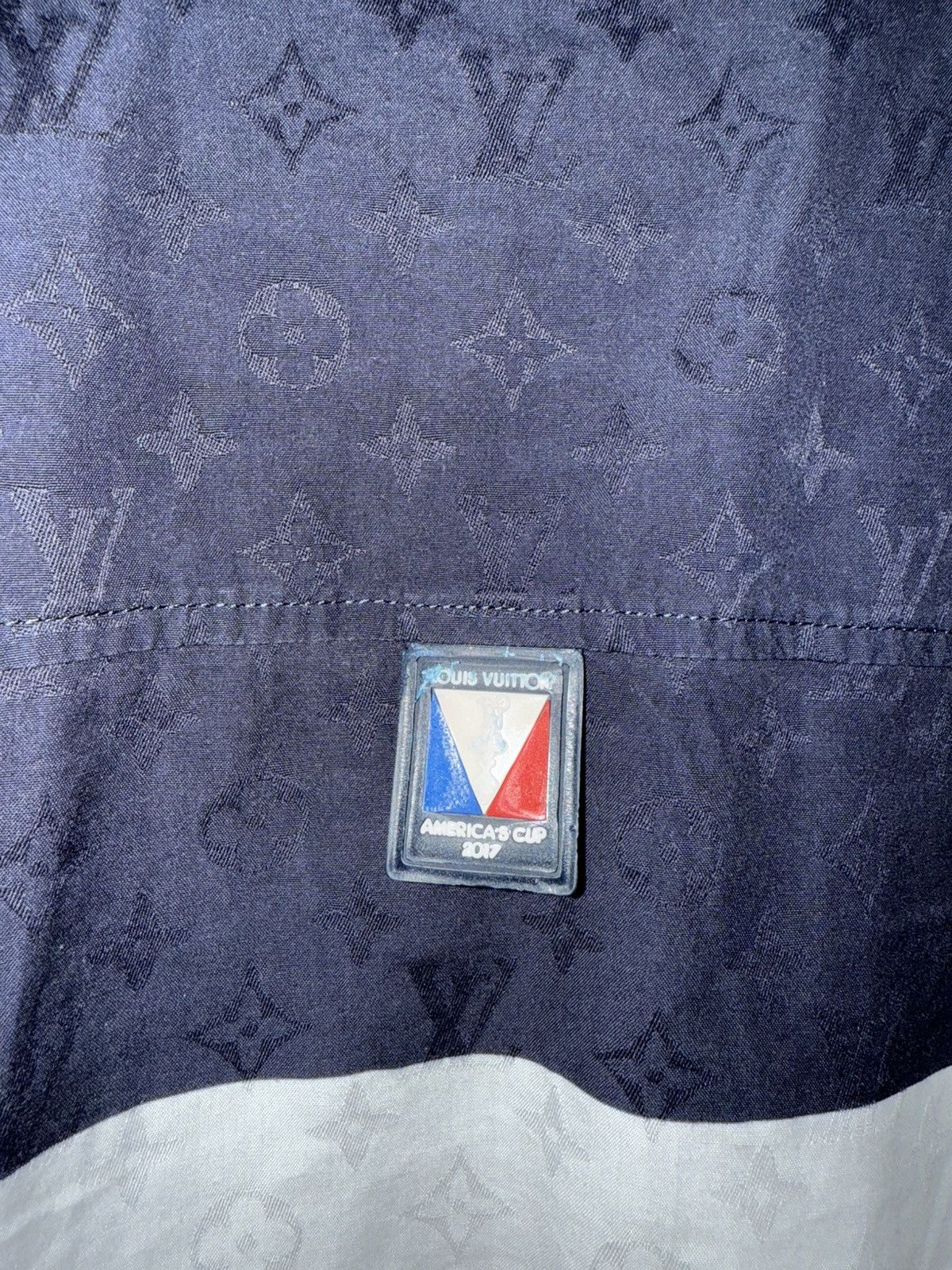 Louis Vuitton Louis Vuitton Americas Cup button up Size US M / EU 48-50 / 2 - 4 Thumbnail