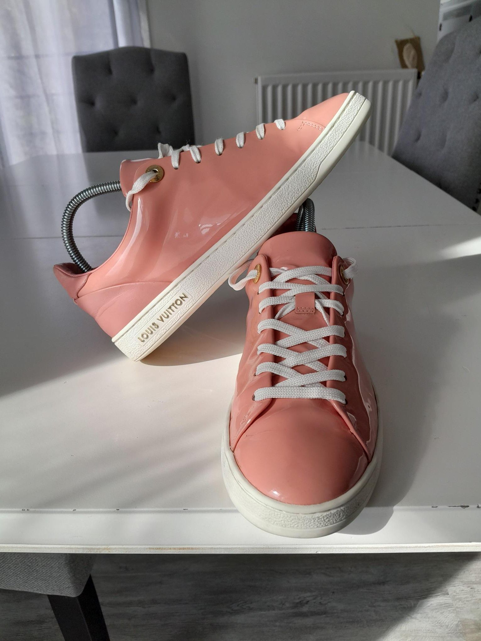 Louis Vuitton BASKETS LOUIS VUITTON FRONTROW Size US 6 / IT 36 - 6 Thumbnail