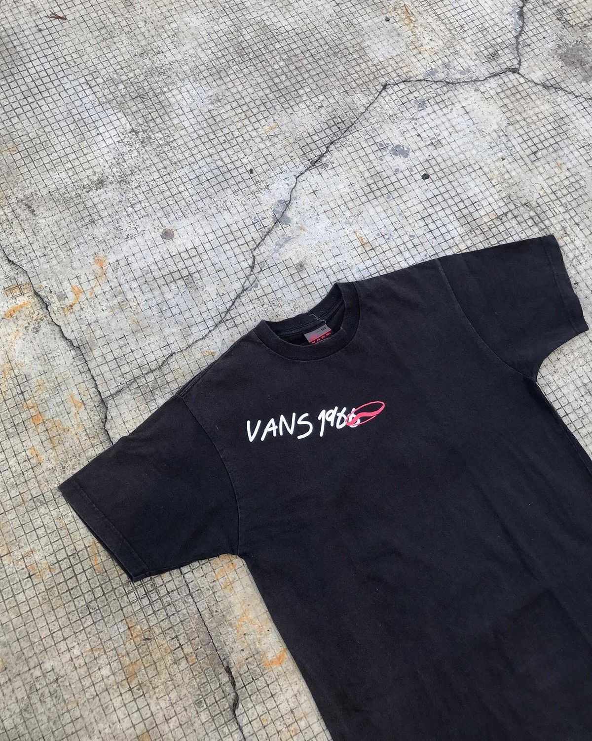 Japanese Brand × Vans × Vintage Vintage Vans Tee Size US L / EU 52-54 / 3 - 3 Thumbnail