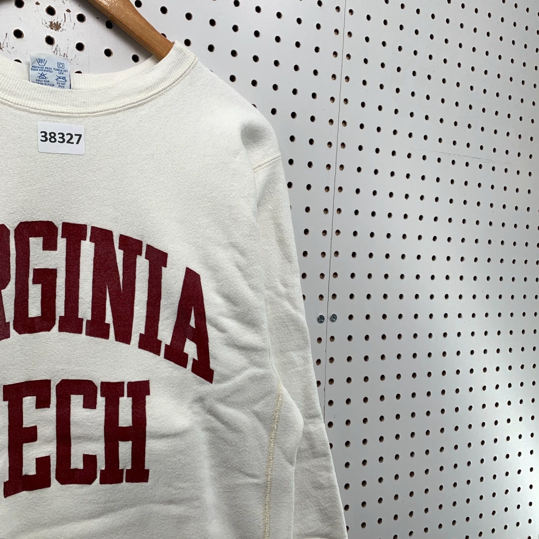 Champion VINTAGE Virginia Tech Sweatshirt Mens L White Champion Reverse Weave 90s VTG 21.5x26 Mens Size US L / EU 52-54 / 3 - 5 Thumbnail