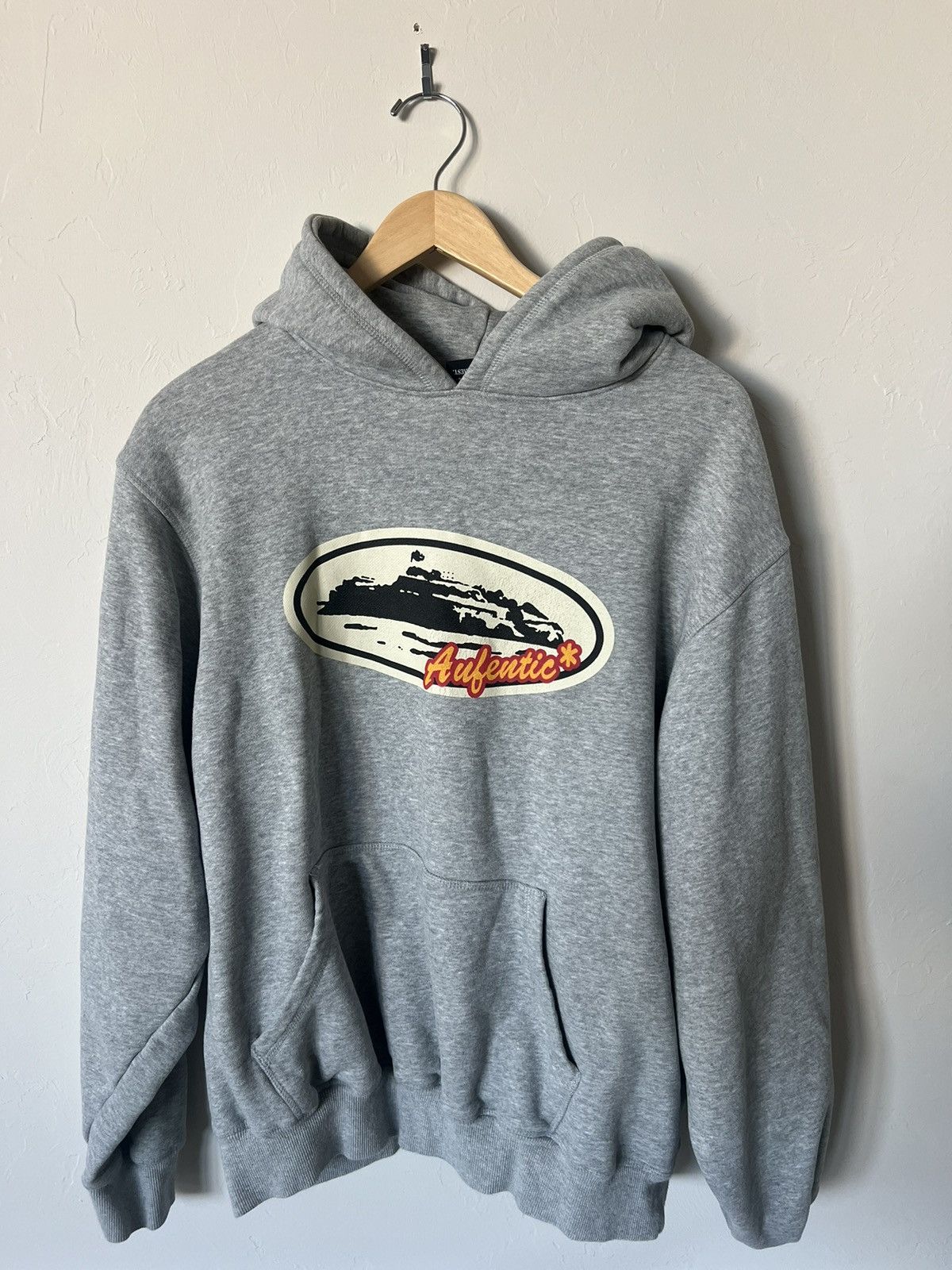 Corteiz XL grey Corteiz Aufentic hoodie Size US XL / EU 56 / 4 - 1 Thumbnail