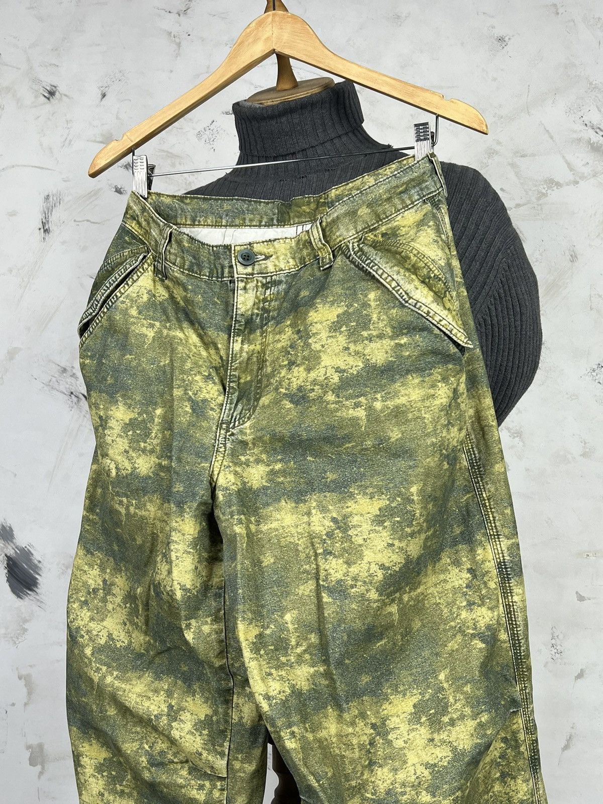 Vintage Vintage Camo Pattern Pants Wide Fit Size S - M Size US 30 / EU 46 - 6 Thumbnail