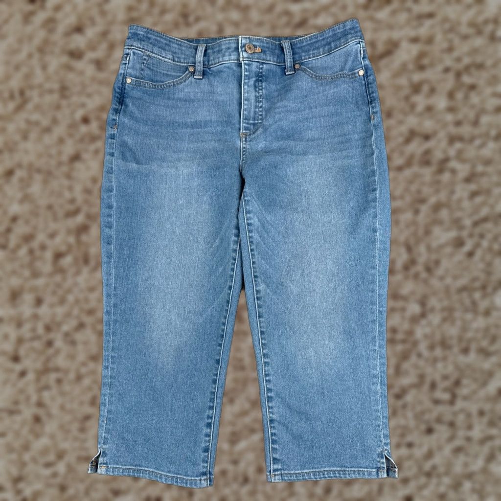 Talbots Talbots Jeans Women 8 Capris Denim Mid Rise Blue Cotton Blend 30x18 5-Pocket Design Womens Size 30" / US 8 / IT 44 - 1 Thumbnail