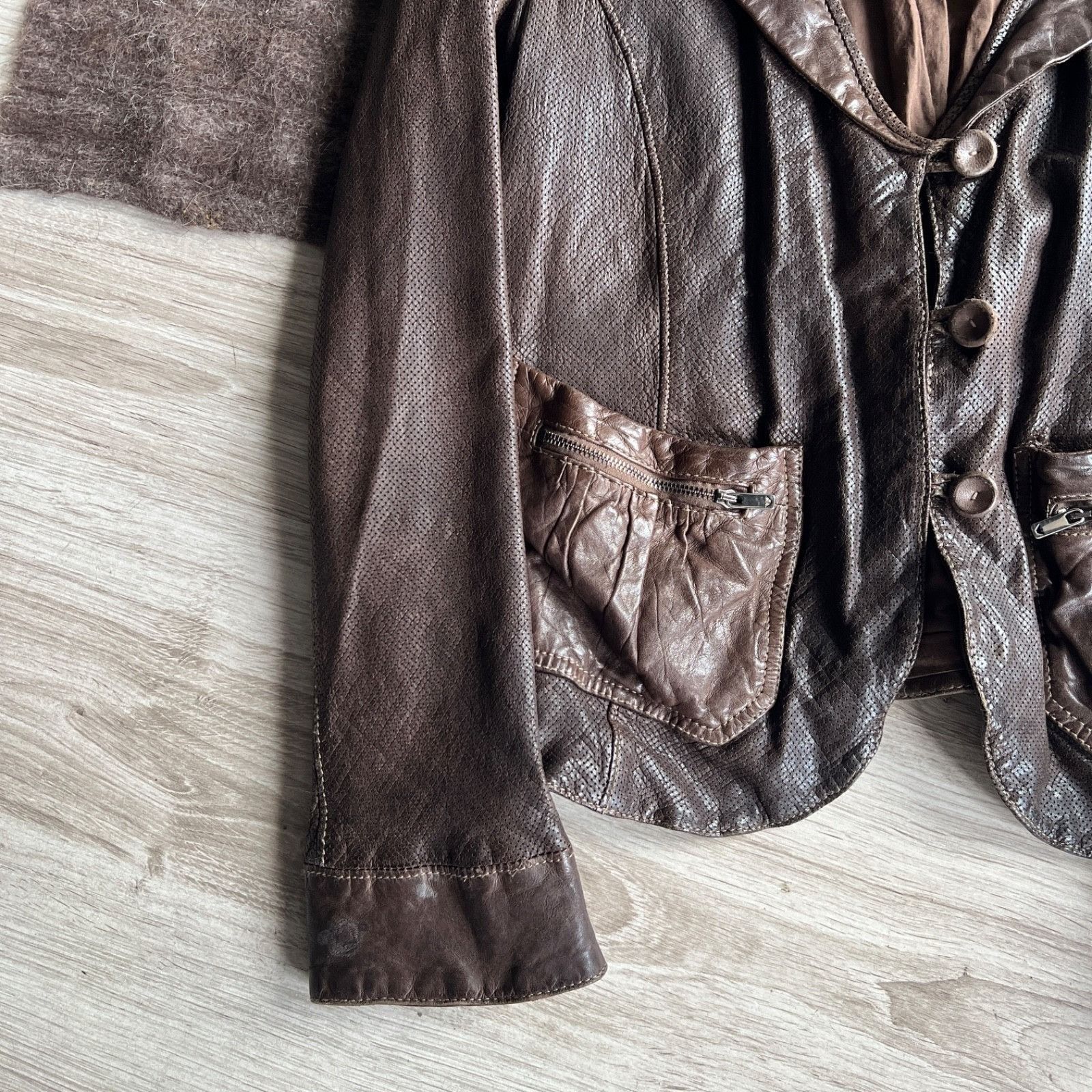 Emporio Armani Vintage Emporio Armani Perforated Leather Jacket 0009BC Size L / US 10 / IT 46 - 8 Thumbnail