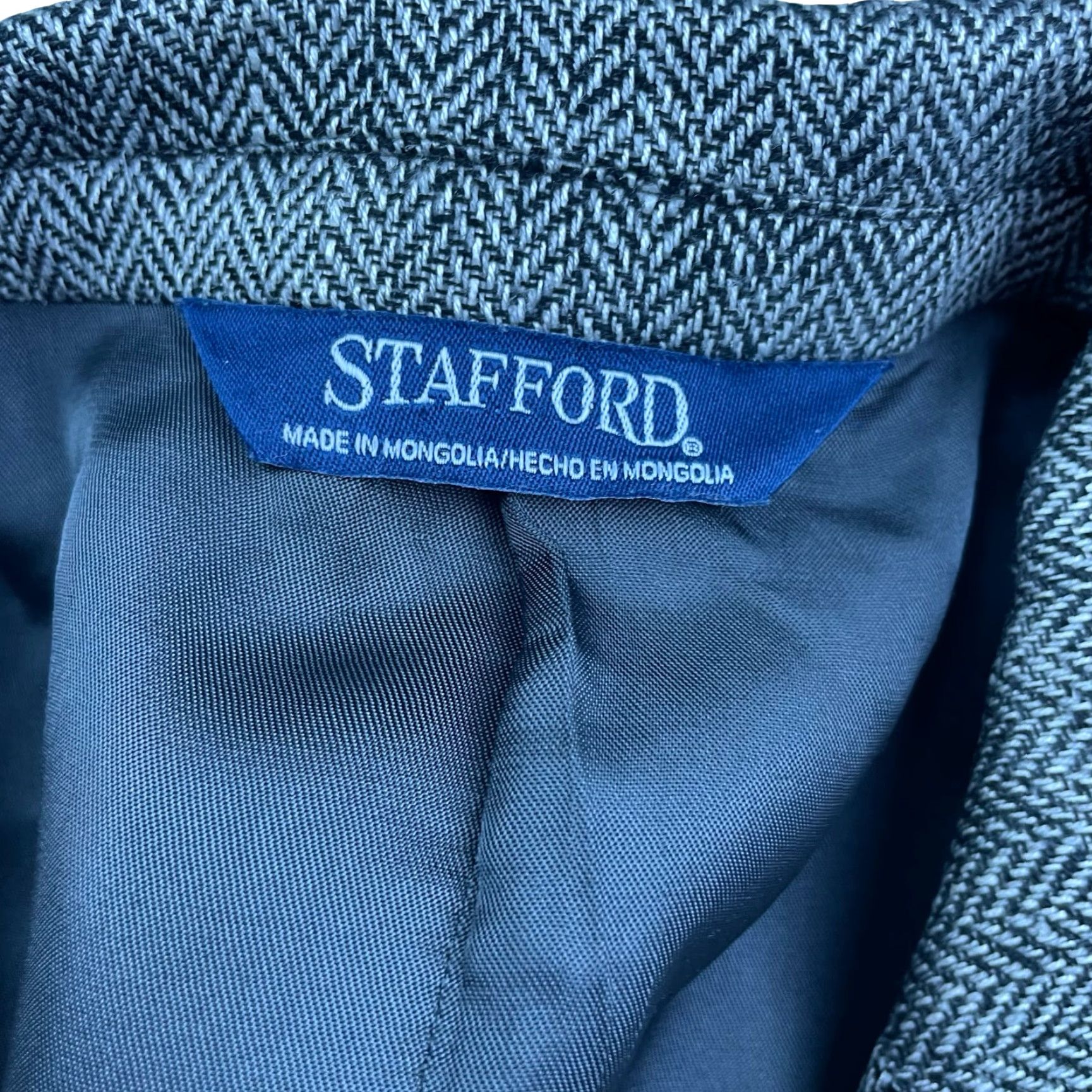 Stafford Stafford Men’s Blazer Jacket Gray Herringbone 100% Silk 2-Button 48R Size 48R - 5 Thumbnail