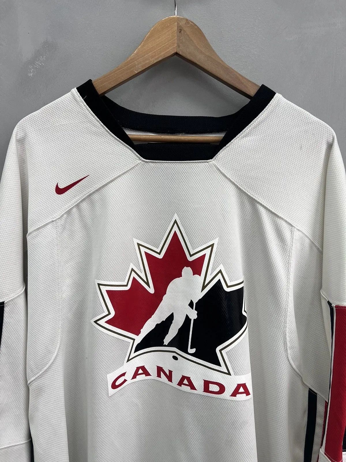 NHL × Nike Canada Nike retro 90s hockey jersey Size US XL / EU 56 / 4 - 3 Thumbnail