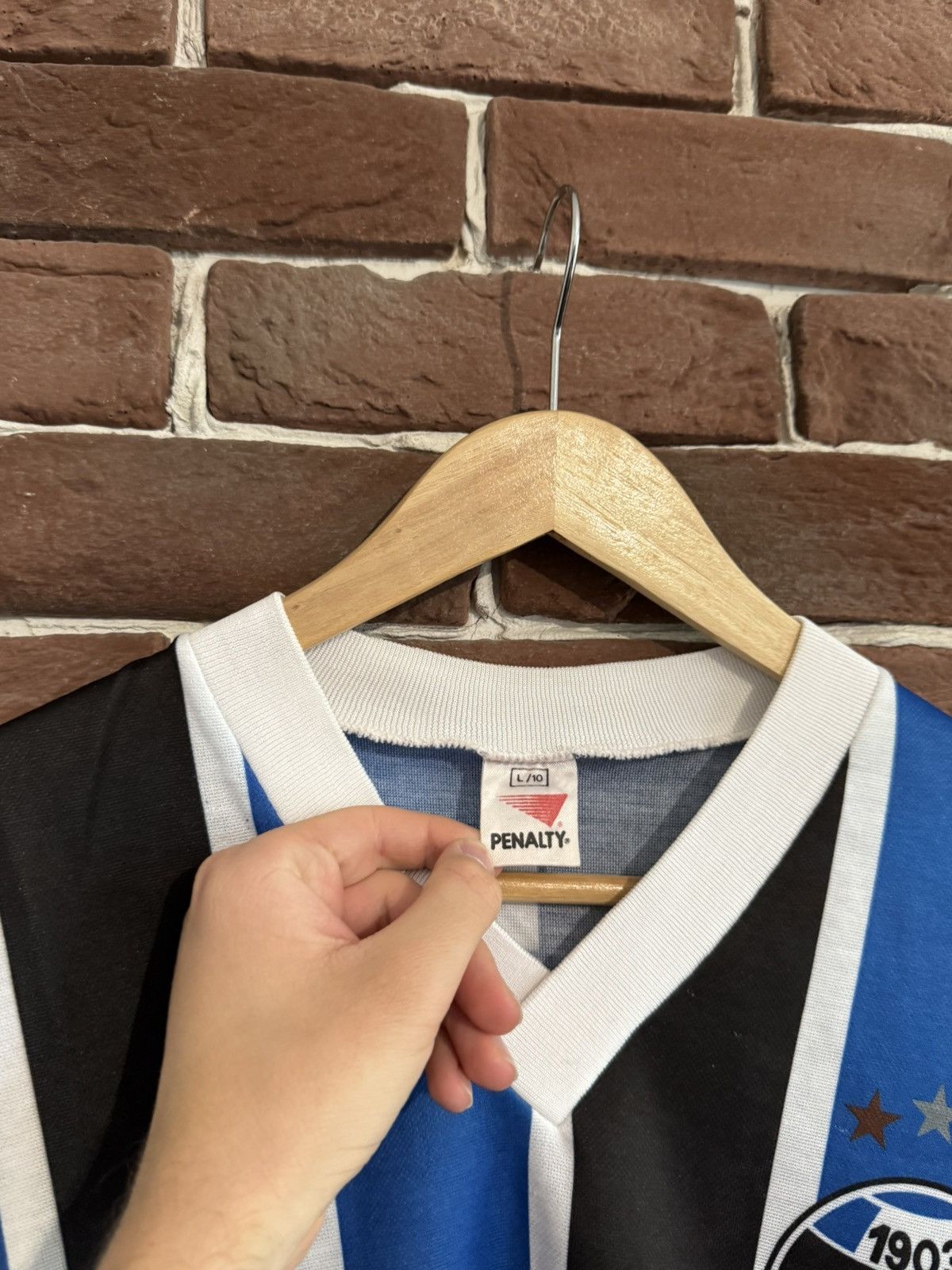 Penalty × Vintage Rare Vintage 1992/93 Gremio Home Football Soccer Jersey L Size US L / EU 52-54 / 3 - 9 Thumbnail