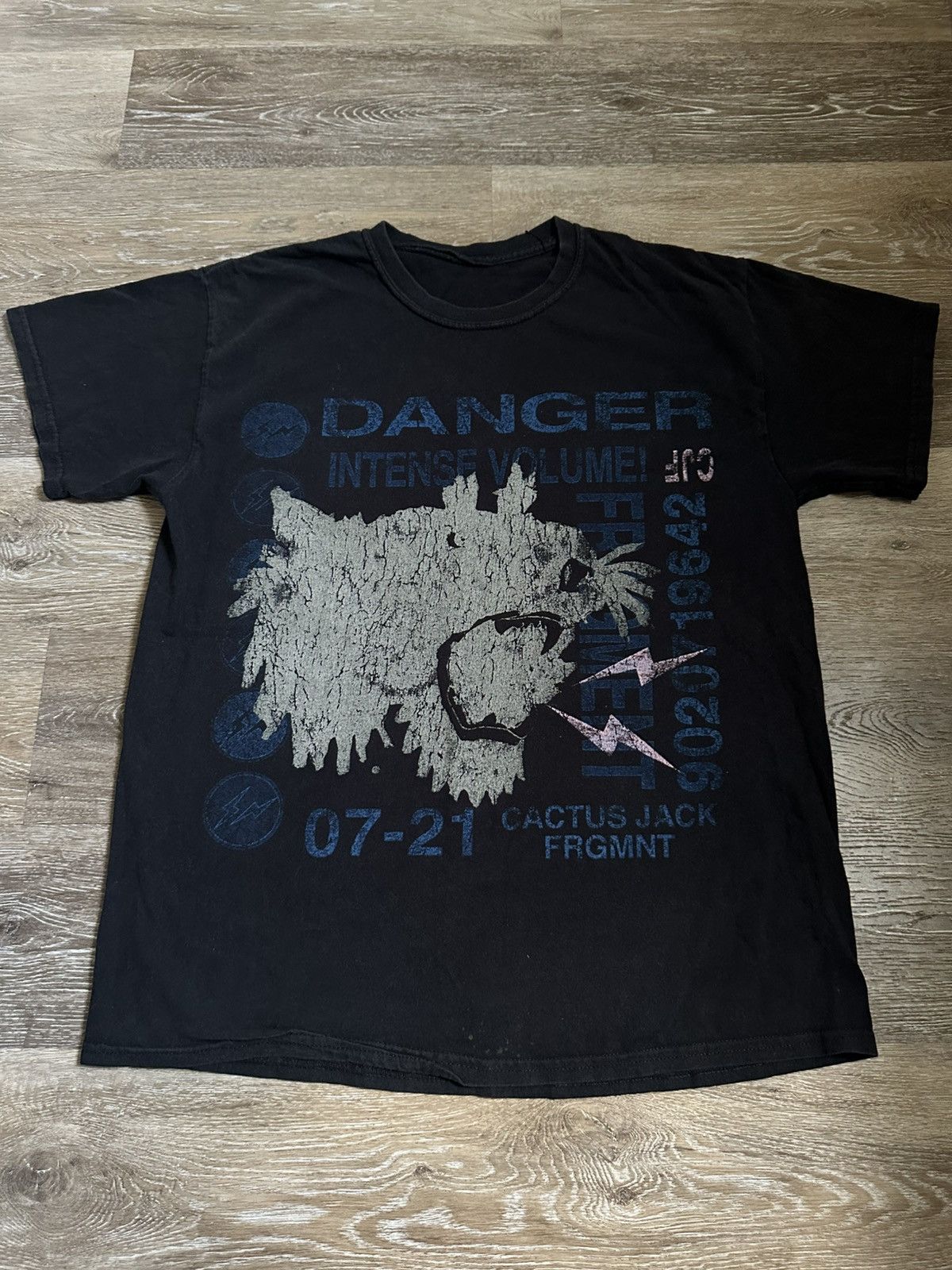 Travis Scott Fragment travis tee SS21 Size US M / EU 48-50 / 2 - 1 Thumbnail