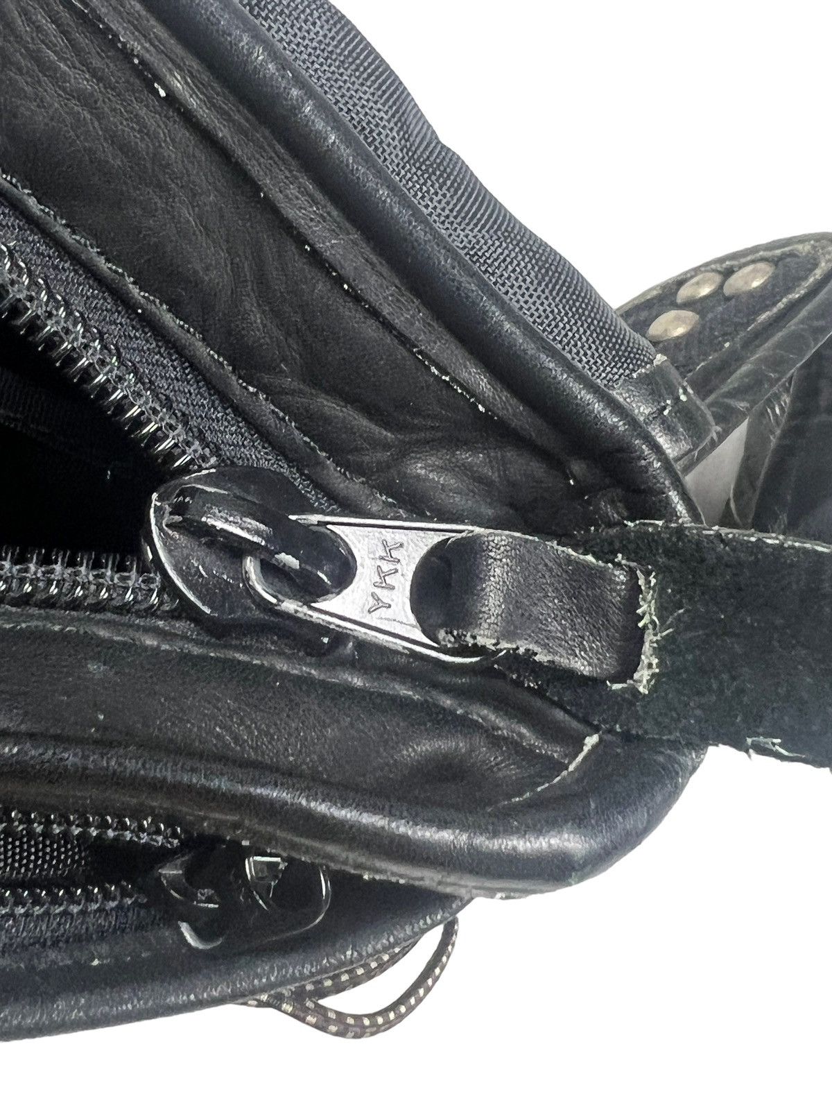 Genuine Leather Corbo 🇯🇵 Genuine Leather Crossbody Bag Size ONE SIZE - 15 Thumbnail