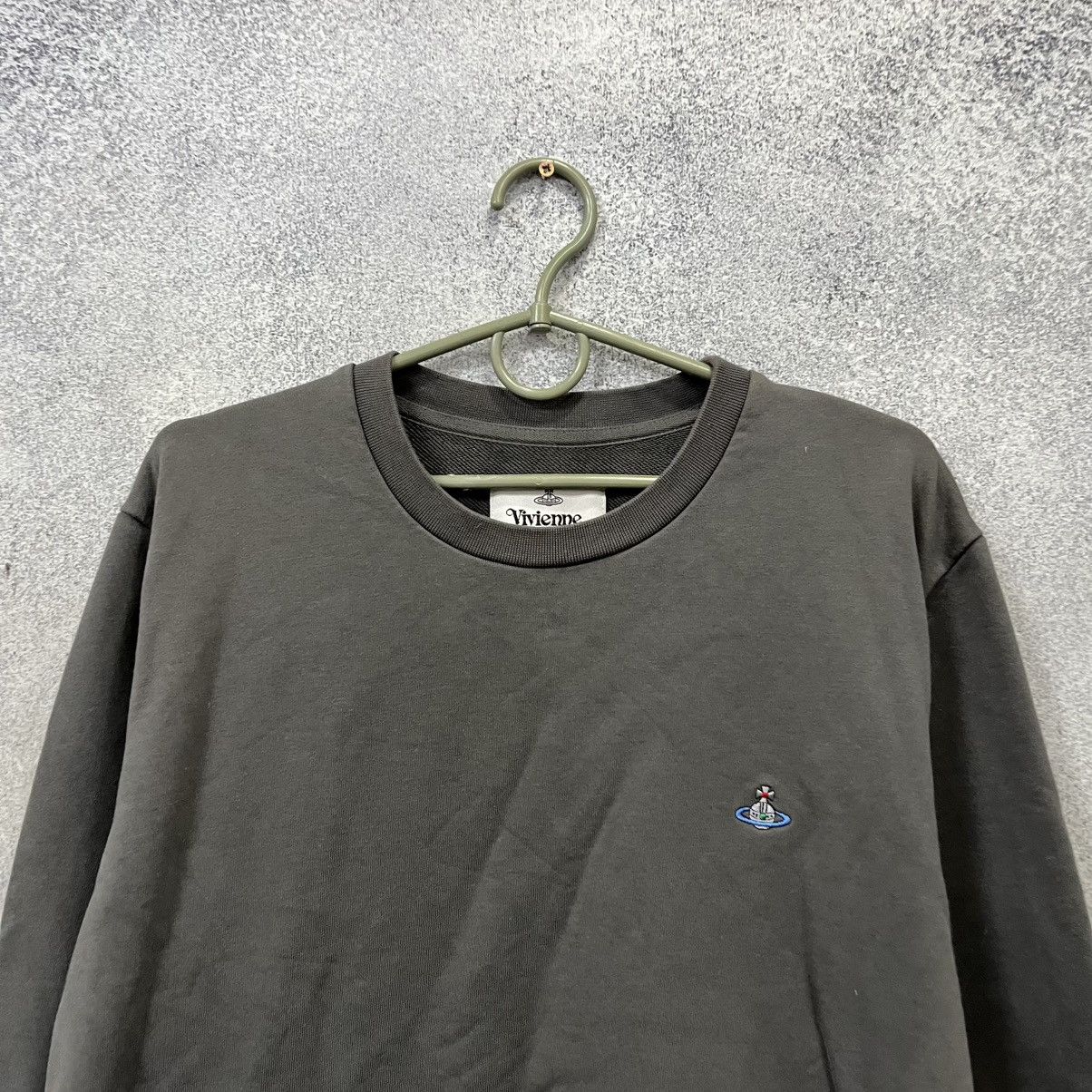 Vivienne Westwood Vintage Vivienne Westwood Sweatshirt Orb Logo Basic Pullover Size US M / EU 48-50 / 2 - 4 Thumbnail