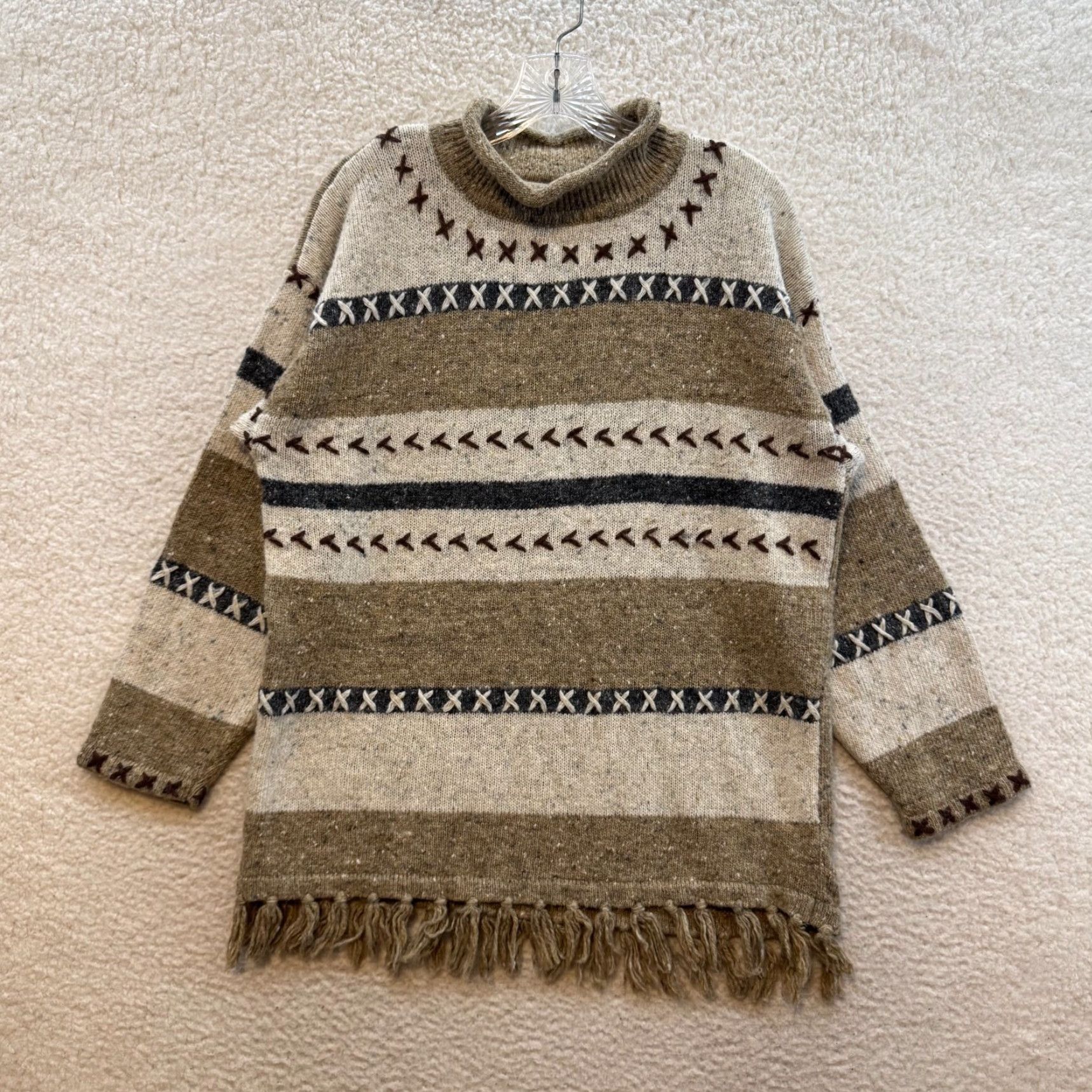 Vintage VINTAGE Sweater Petite Large Tan Turtleneck Rolled Mock Neck Fringe Southwestern Wool Blend Boho 1990s Beige PL Mens? Size L / US 10 / IT 46 - 2 Thumbnail