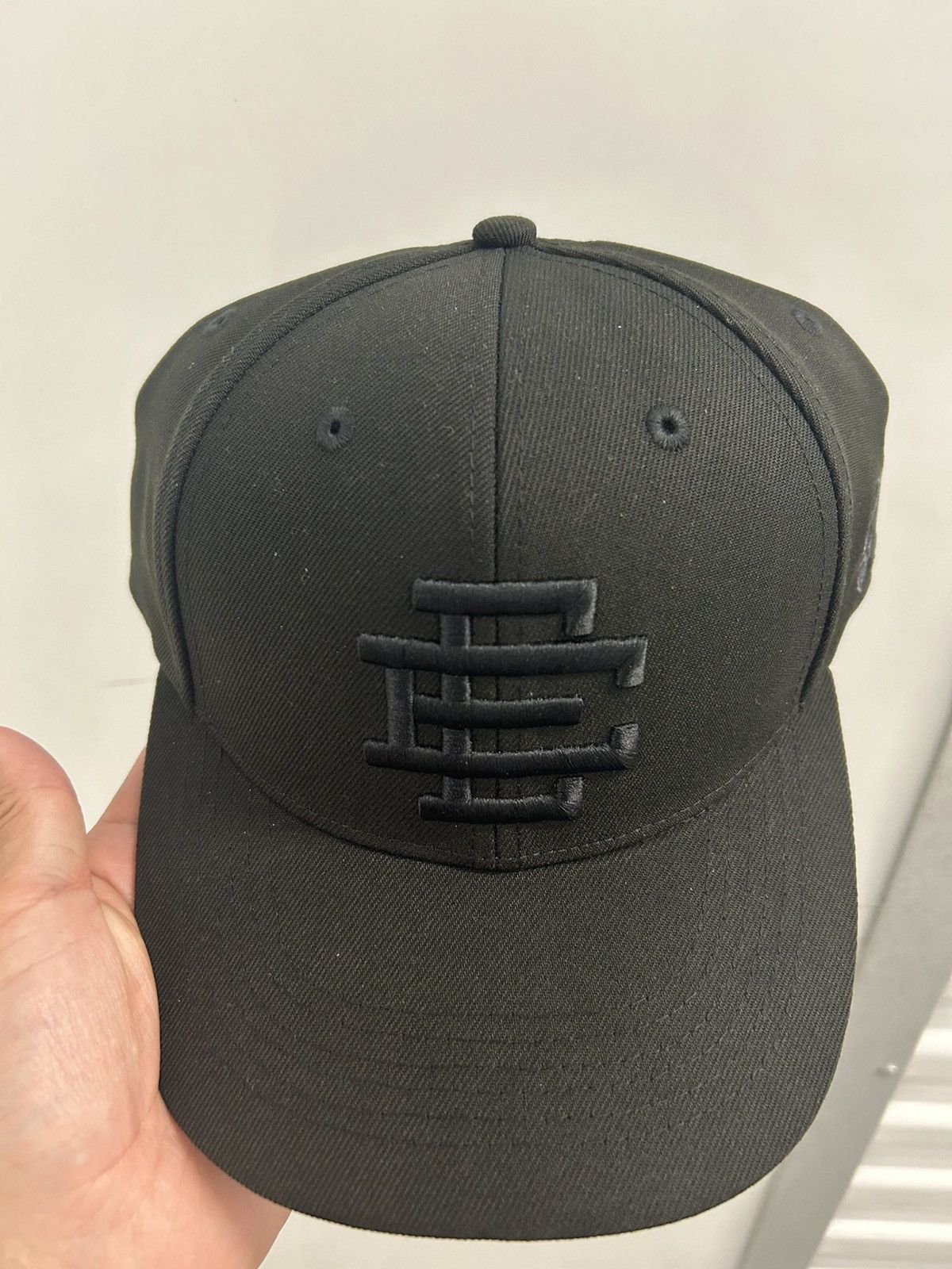 ERIC EMANUEL EE Basic Hat 91 Black Black Snapback